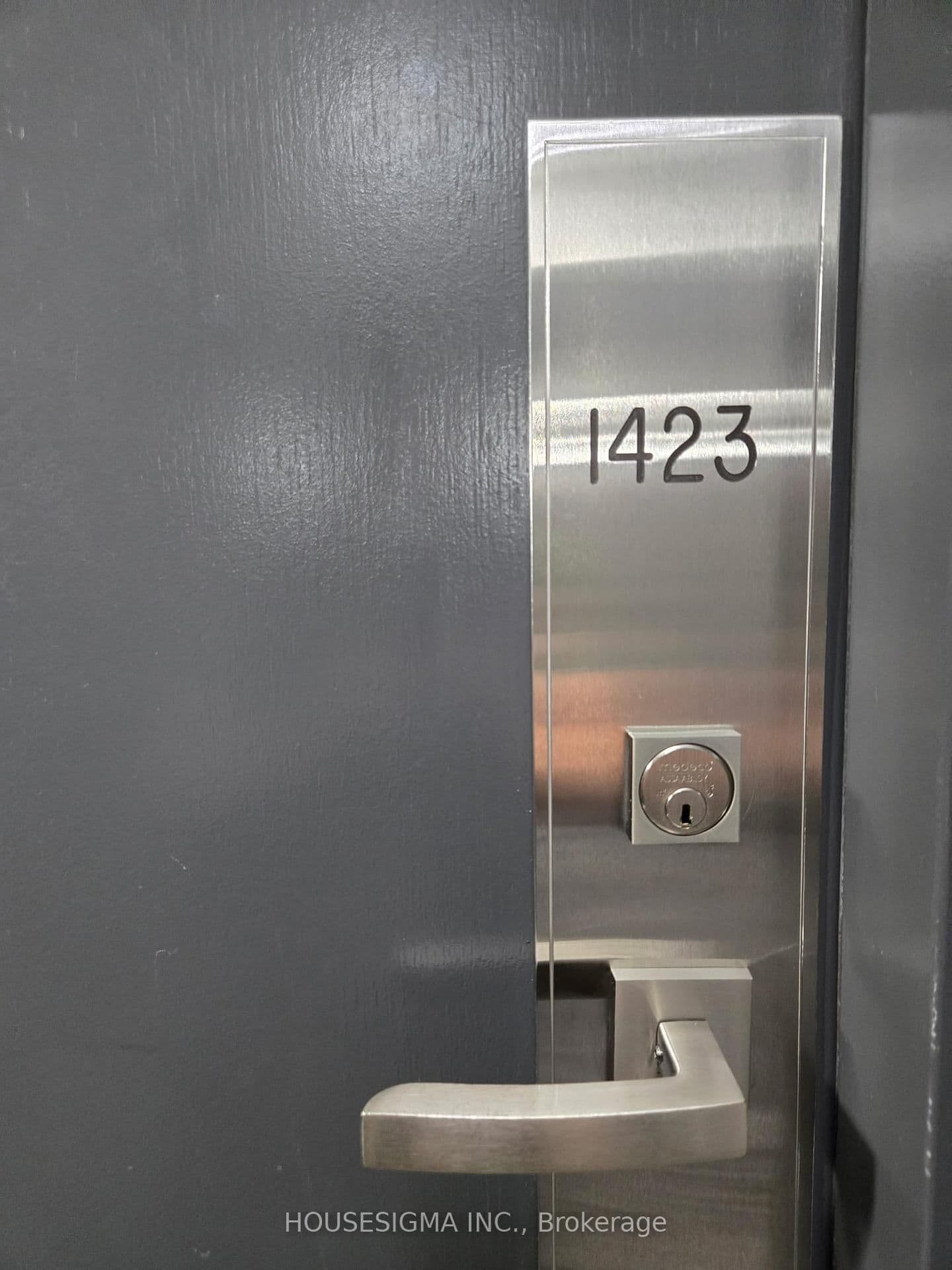 7161 Yonge Street, Unit 1423 - Image 2