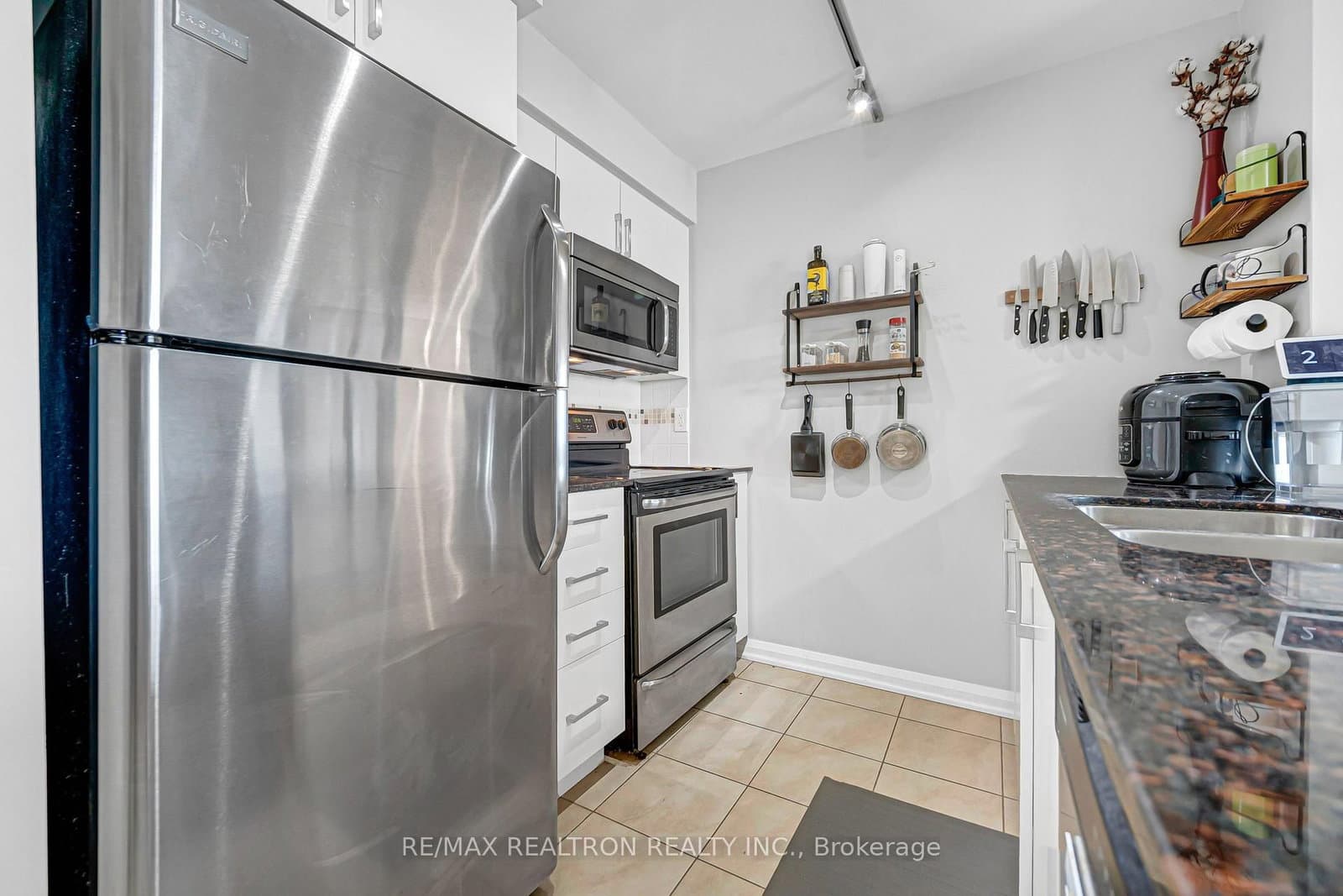 73 King William Crescent, Unit Lph01 - Image 5