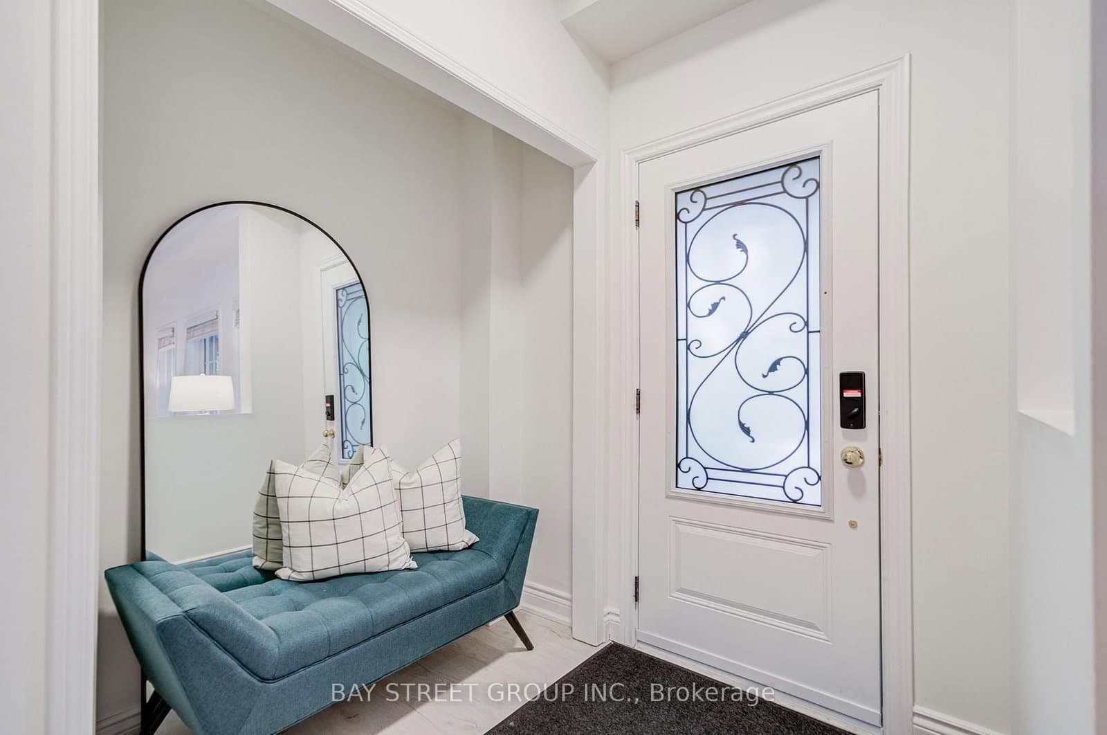 5 Luxton Avenue - Image 5