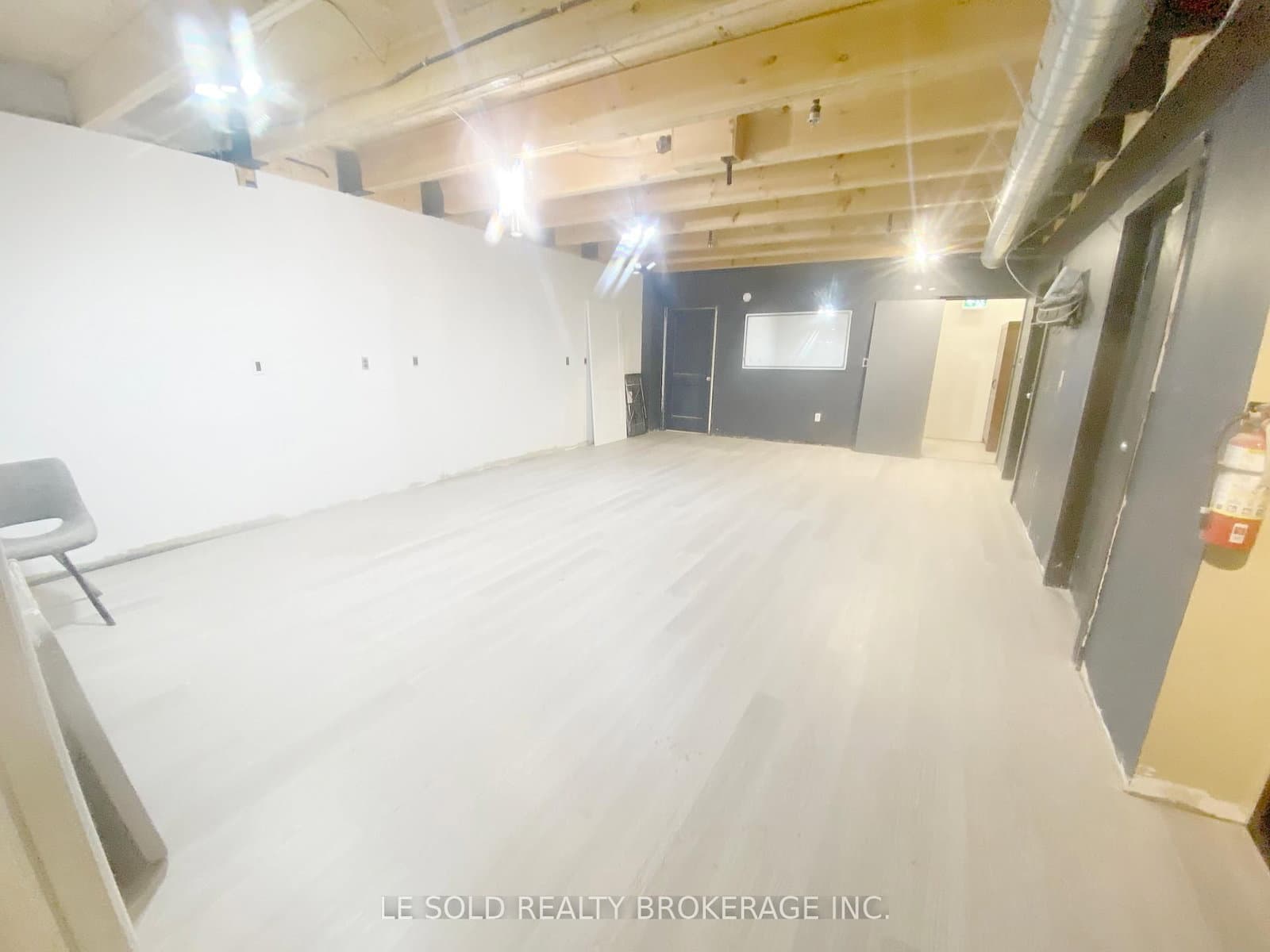 117 Ringwood Drive, Unit Unit 4 - F & Warehouse - Image 5