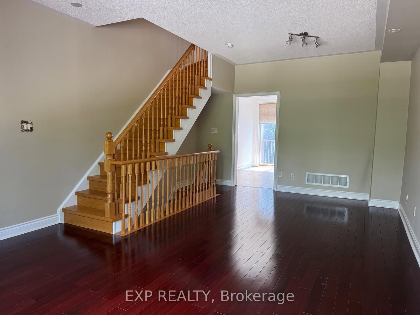 57 Galleria Parkway - Image 4