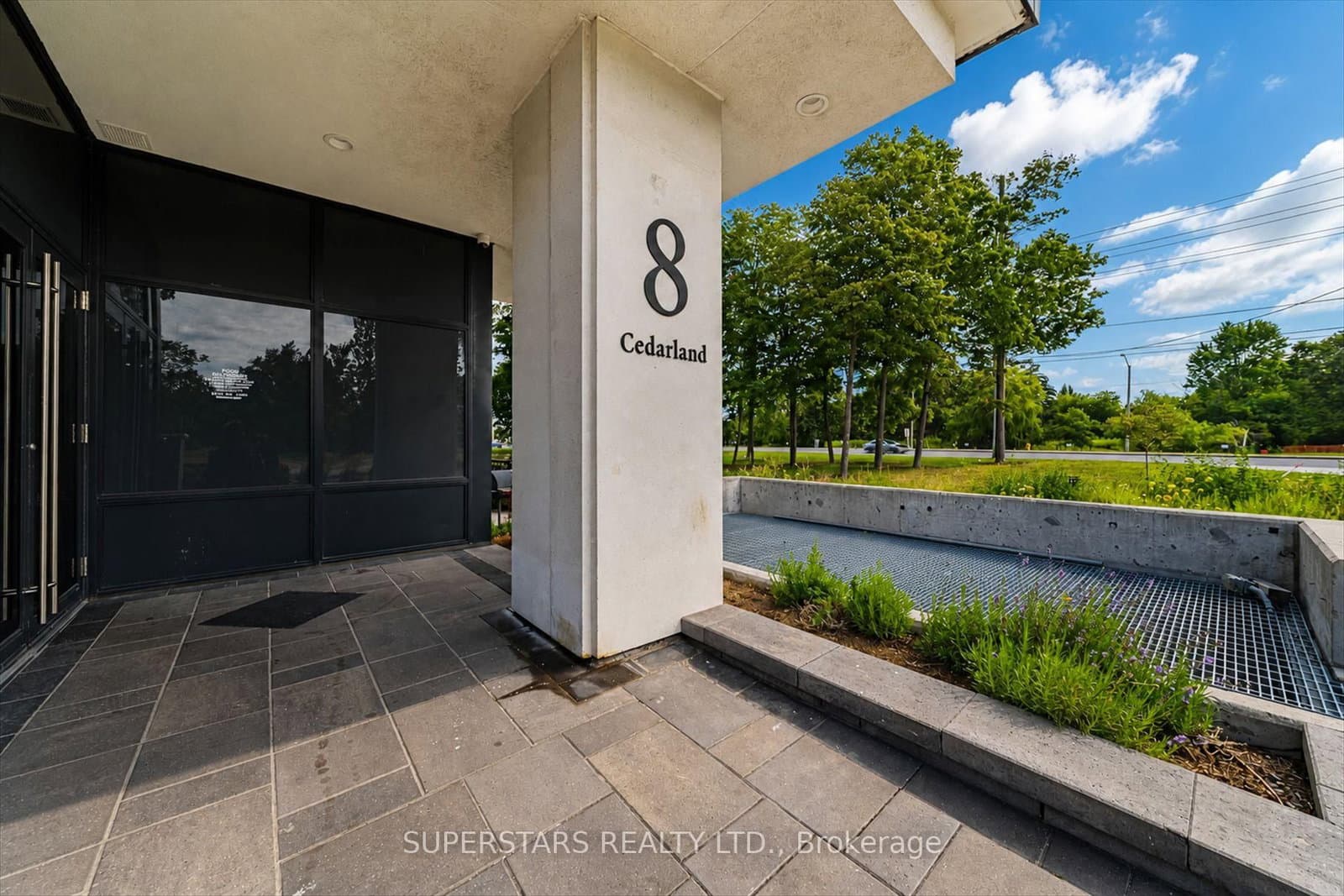 8 Cedarland Drive, Unit 1605 - Image 2