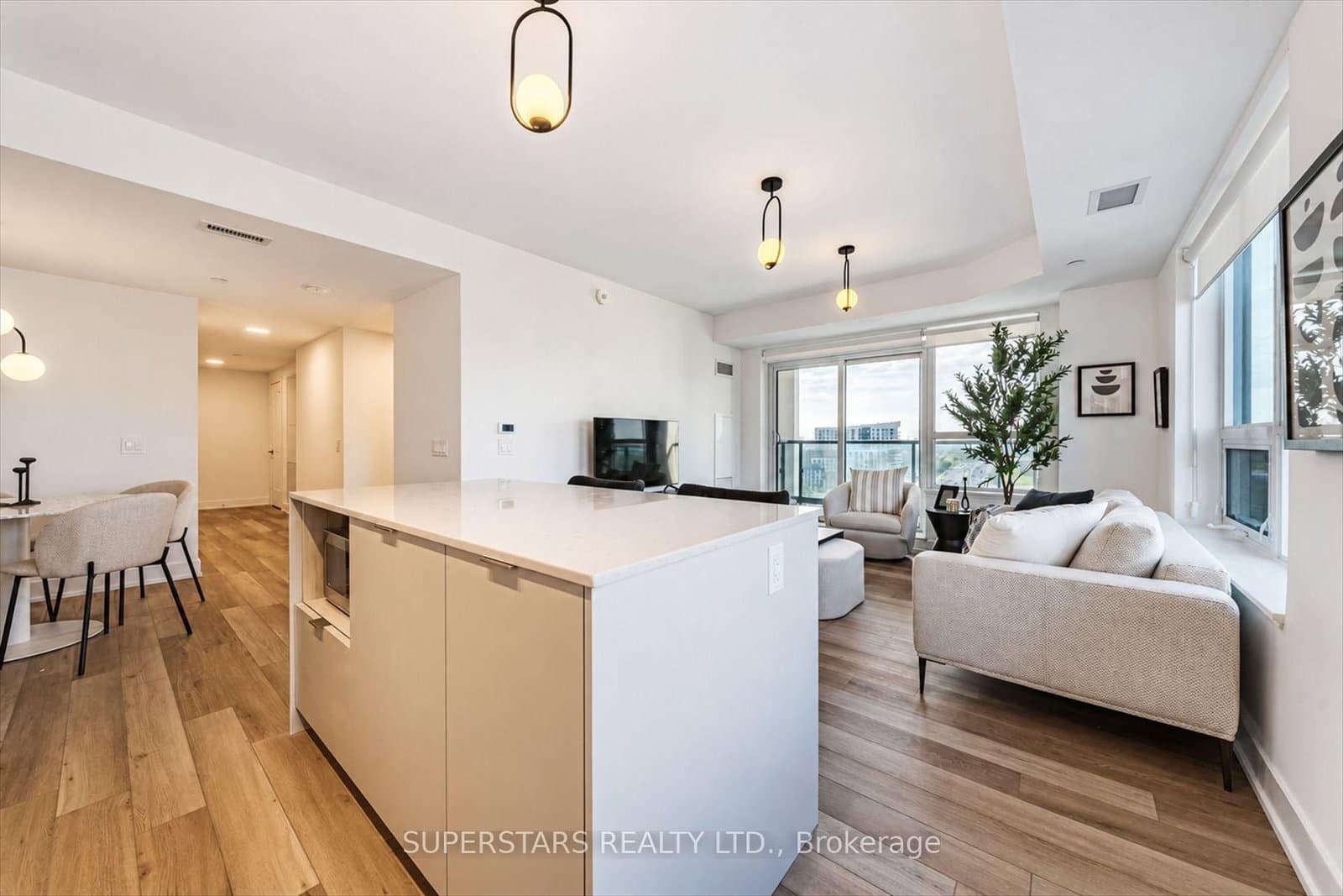 8 Cedarland Drive, Unit 1605 - Image 5