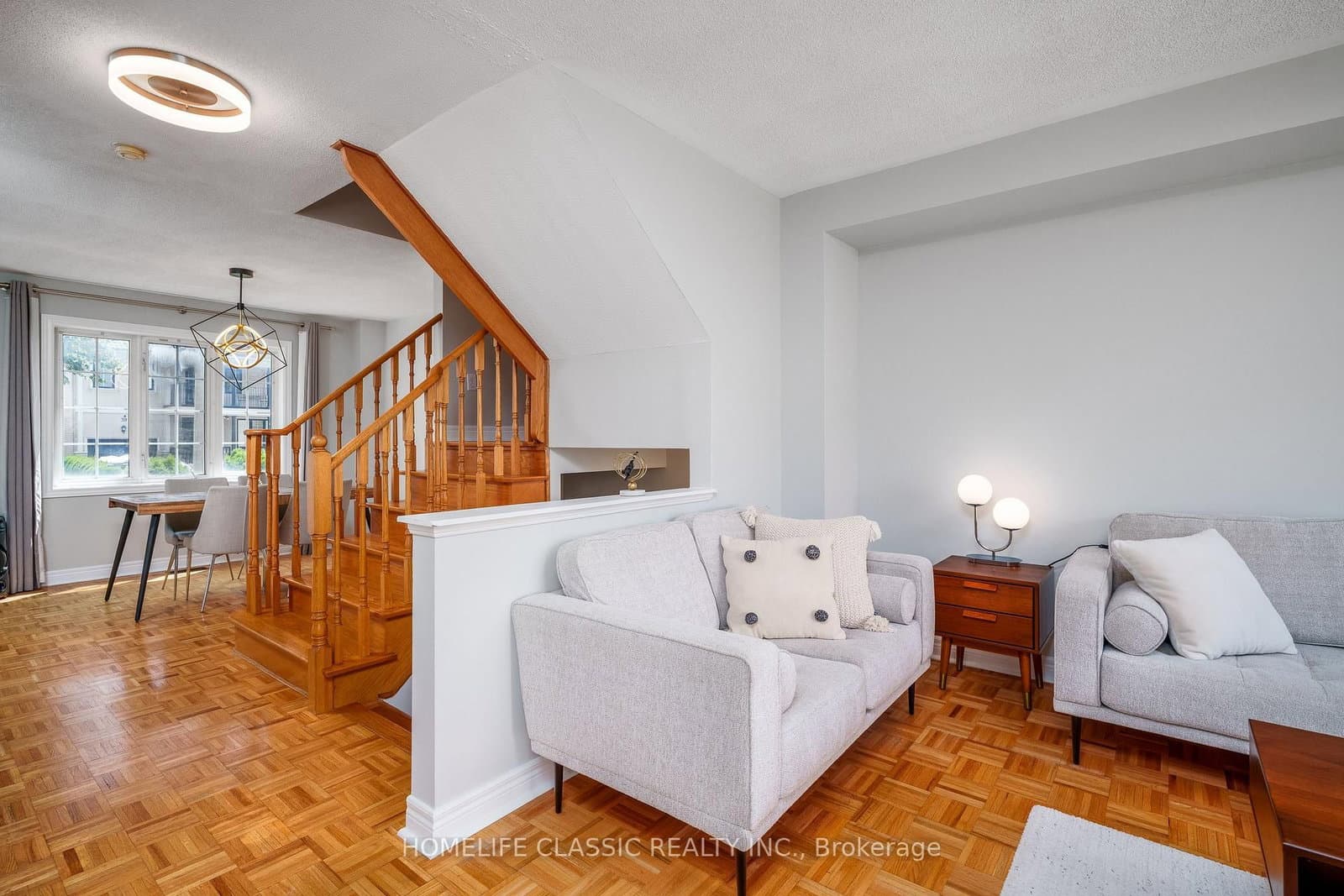 44 Wildberry Crescent - Image 4