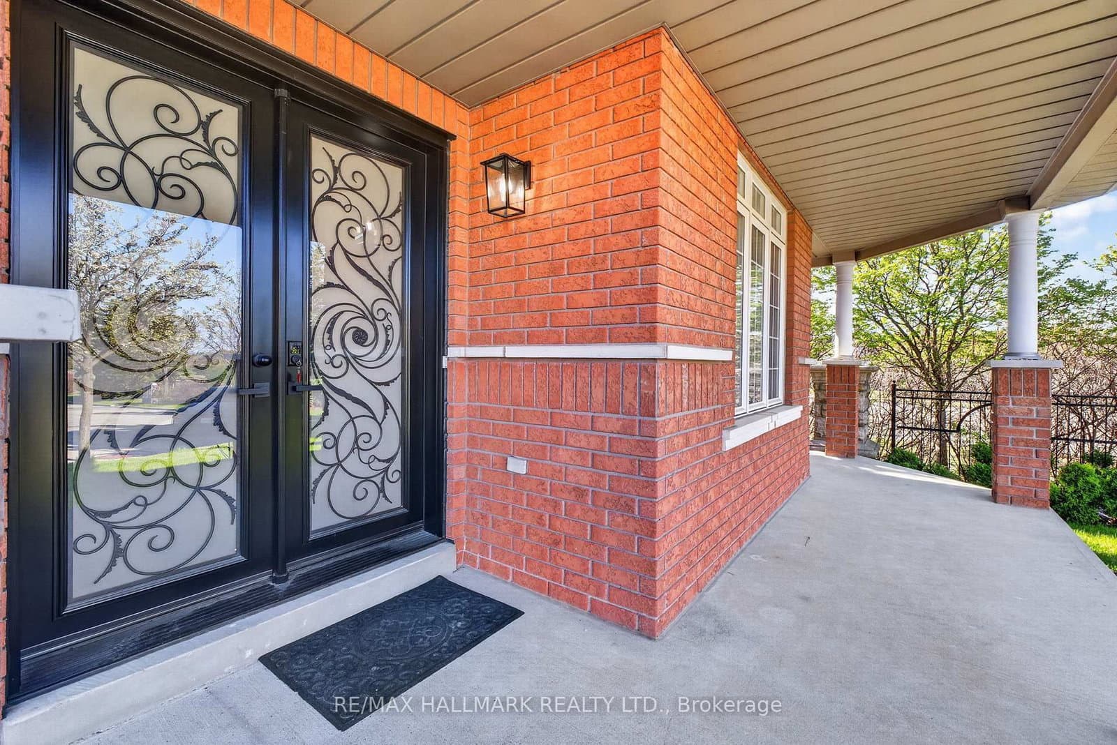 57 Saint Nicholas Crescent - Image 3