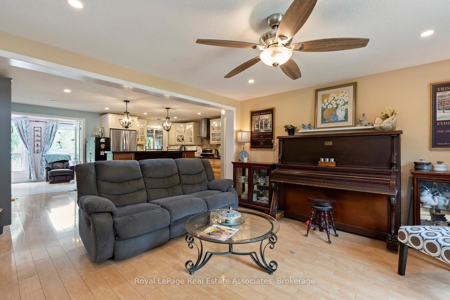 11 Tamarack Court - Image 4