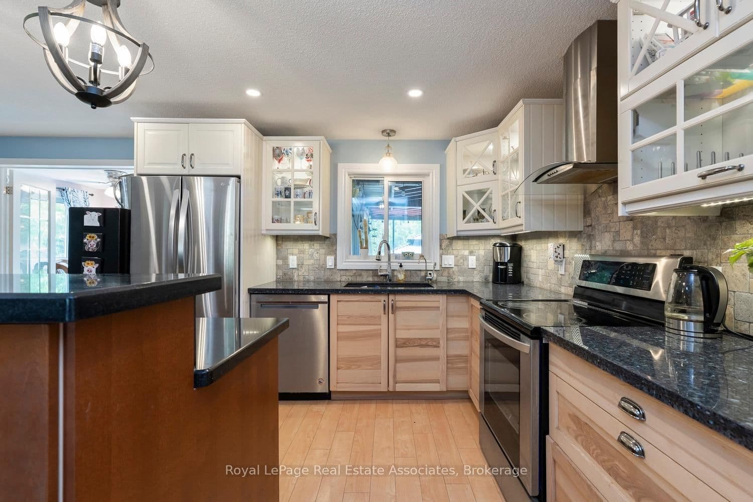 11 Tamarack Court - Image 6