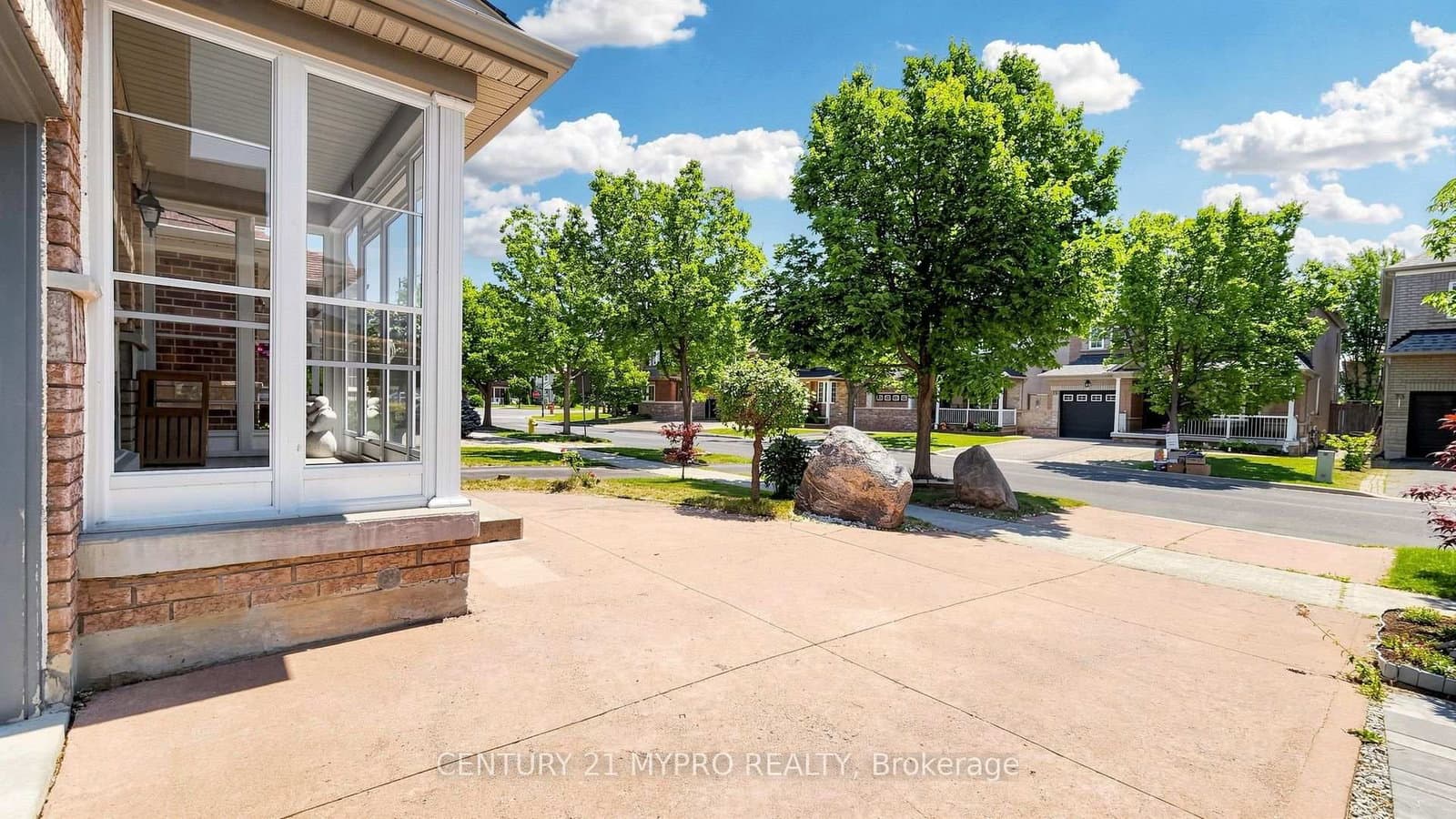74 Victoria Wood Avenue - Image 2