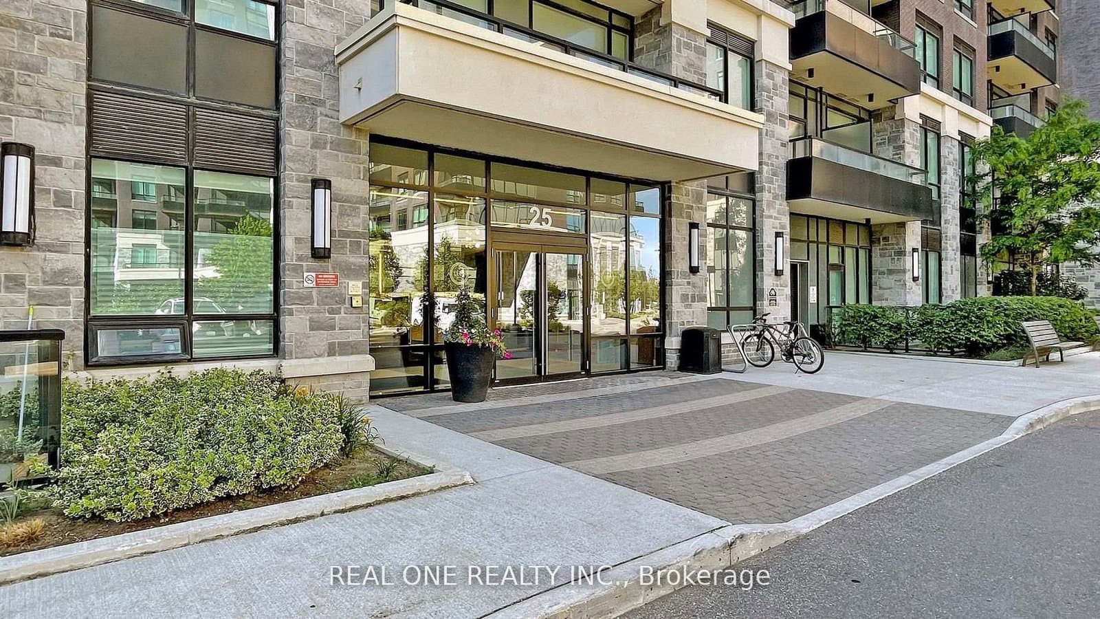 25 Water Walk Drive, Unit Rg22 - Image 1