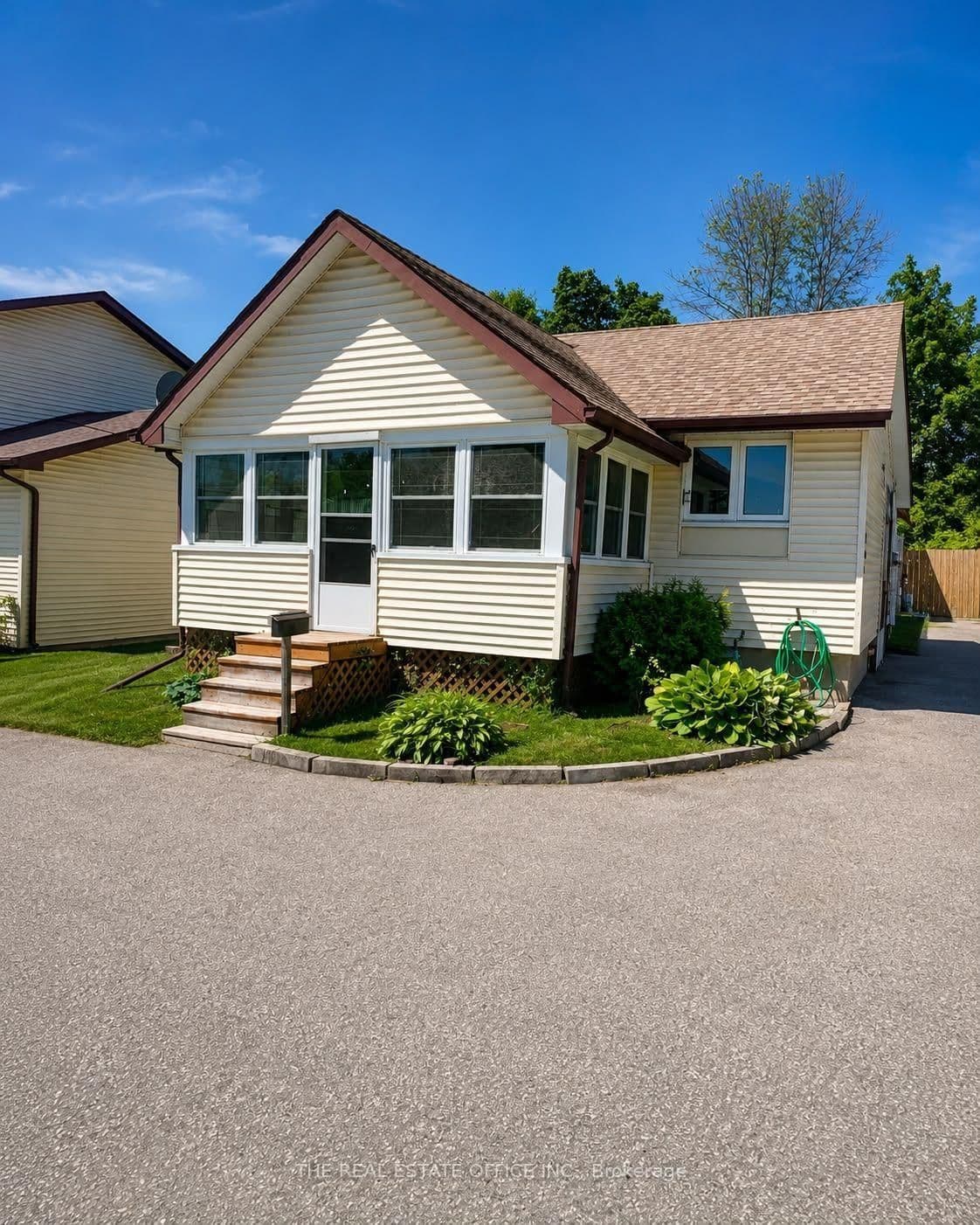 265 Pasadena Drive - Image 2