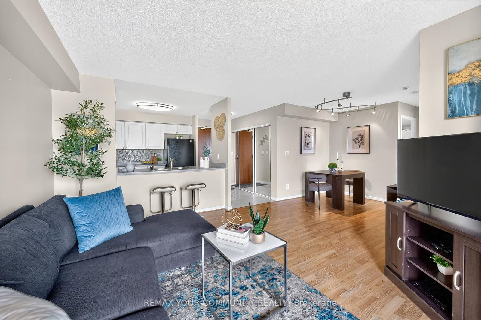 3 ELLESMERE Street, Unit 721 - Image 1