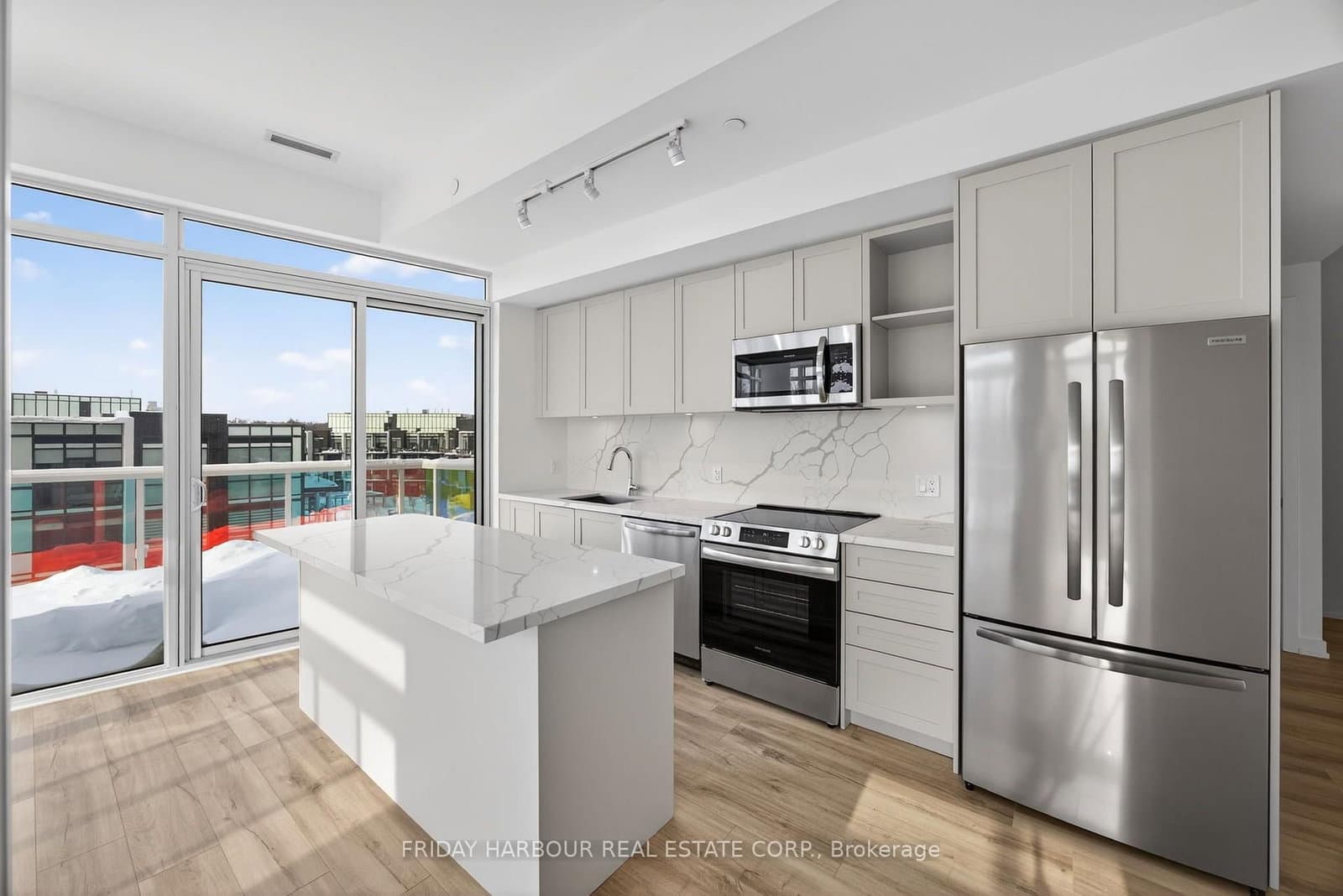 333 Sunseeker Avenue, Unit 601 - Image 5