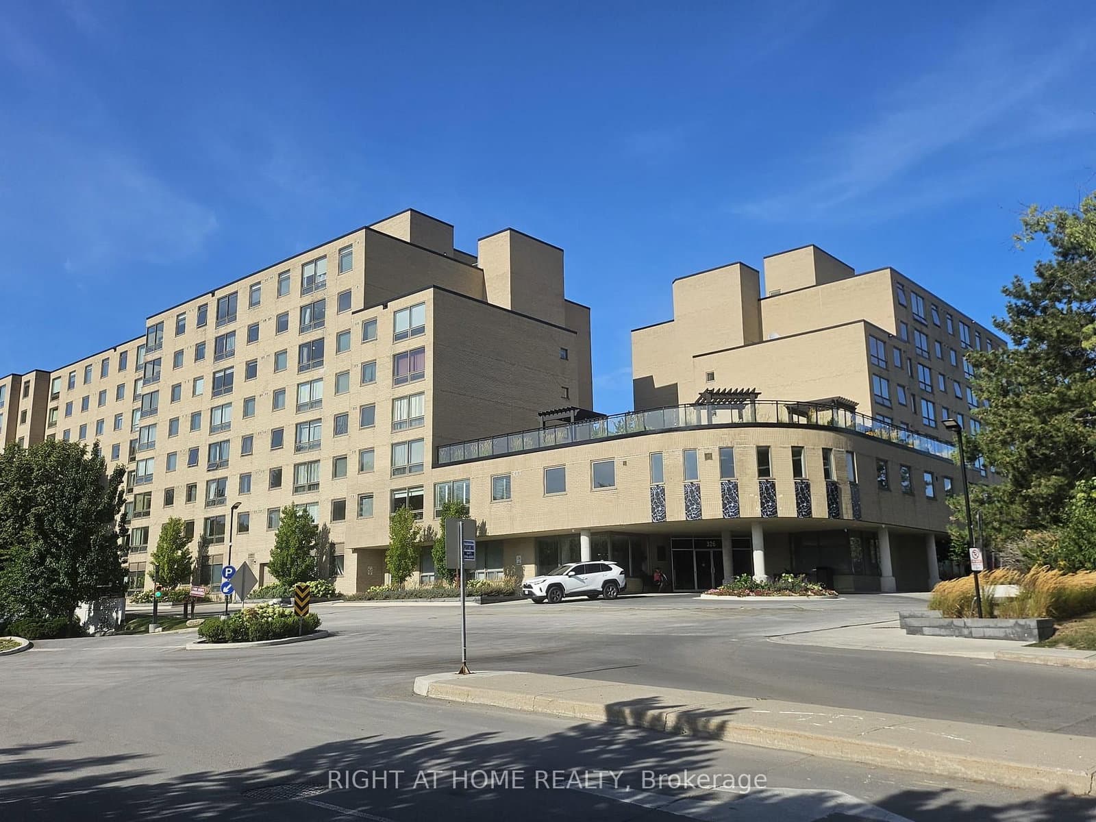 326 Major Mackenzie Drive E, Unit 111 - Image 1