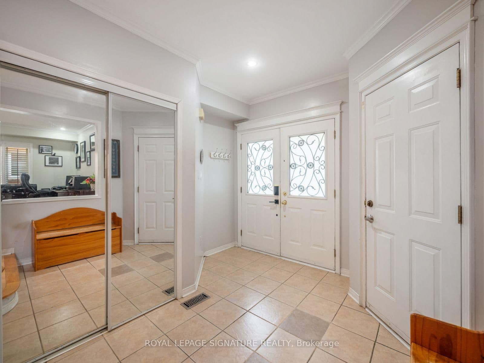 26 Tomscot Avenue - Image 4