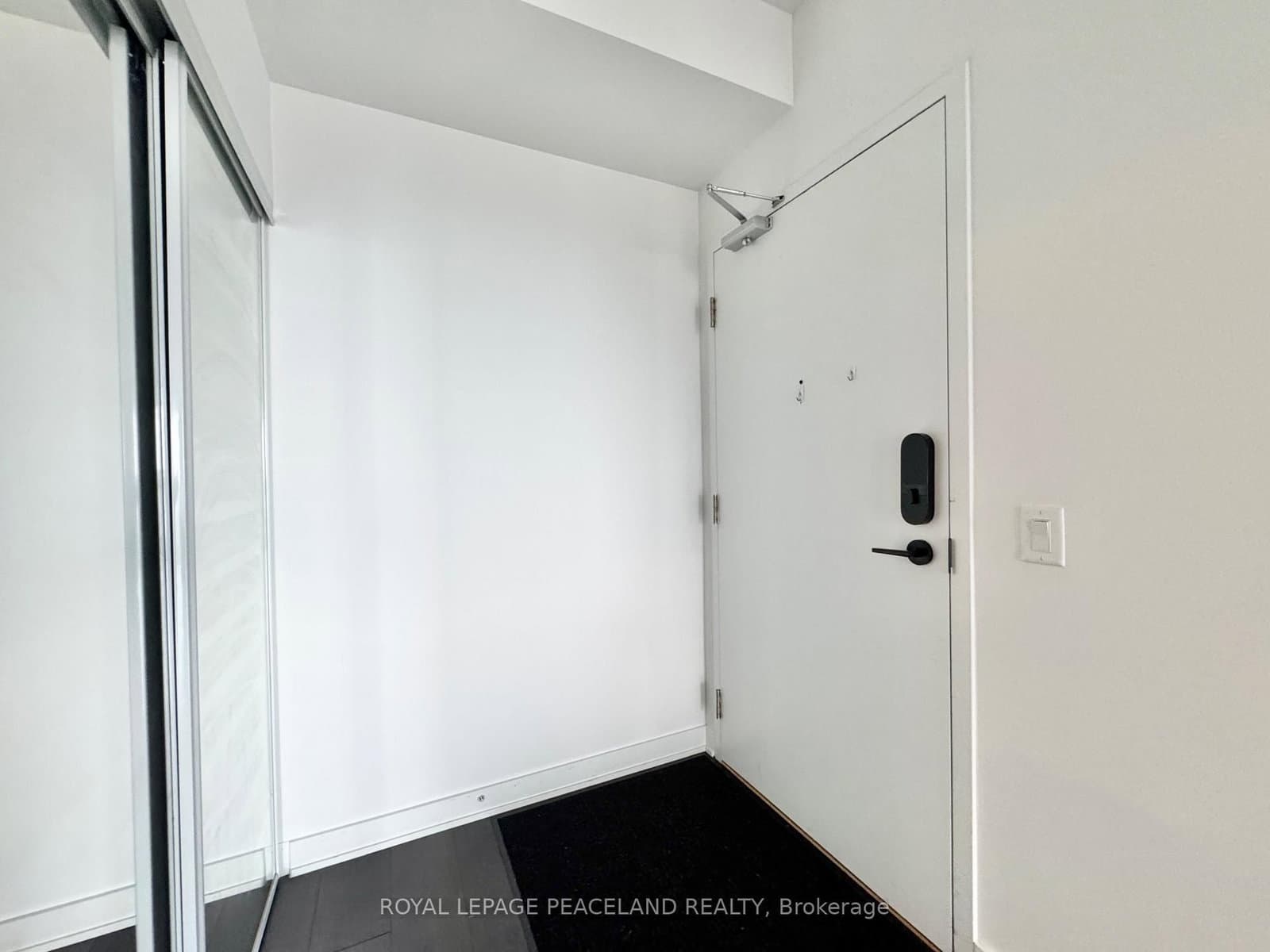 105 Oneida Crescent, Unit 2806 - Image 3
