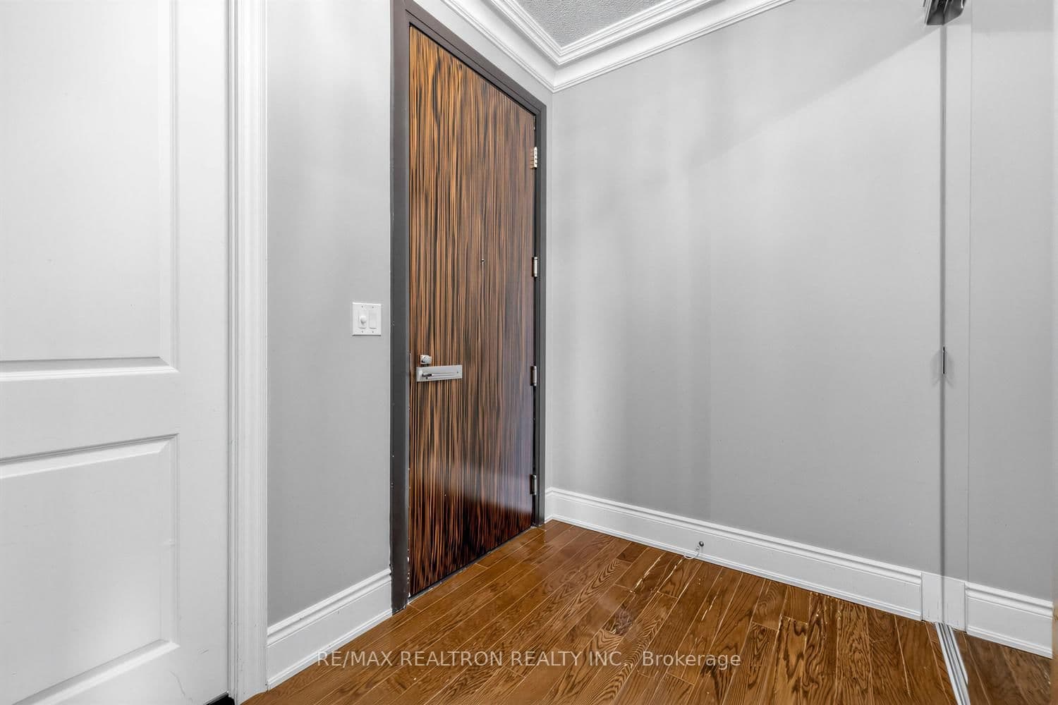253 South Park Road, Unit Ph# 2 - Image 4