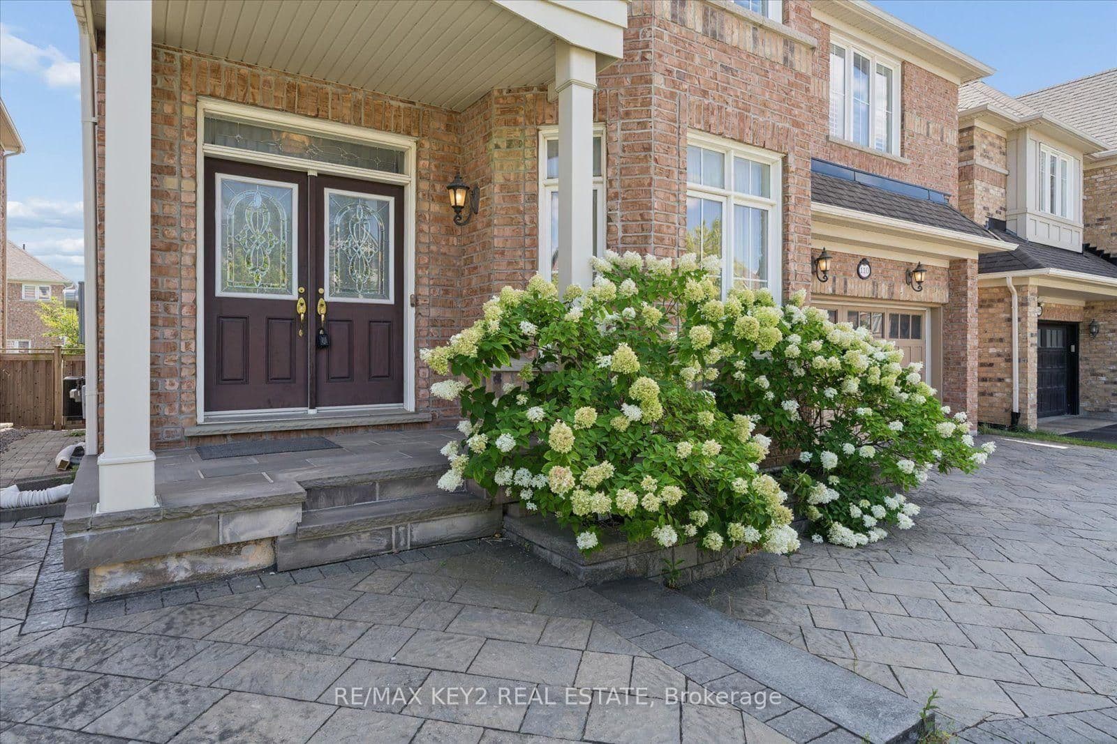 110 Walter Scott Crescent - Image 2