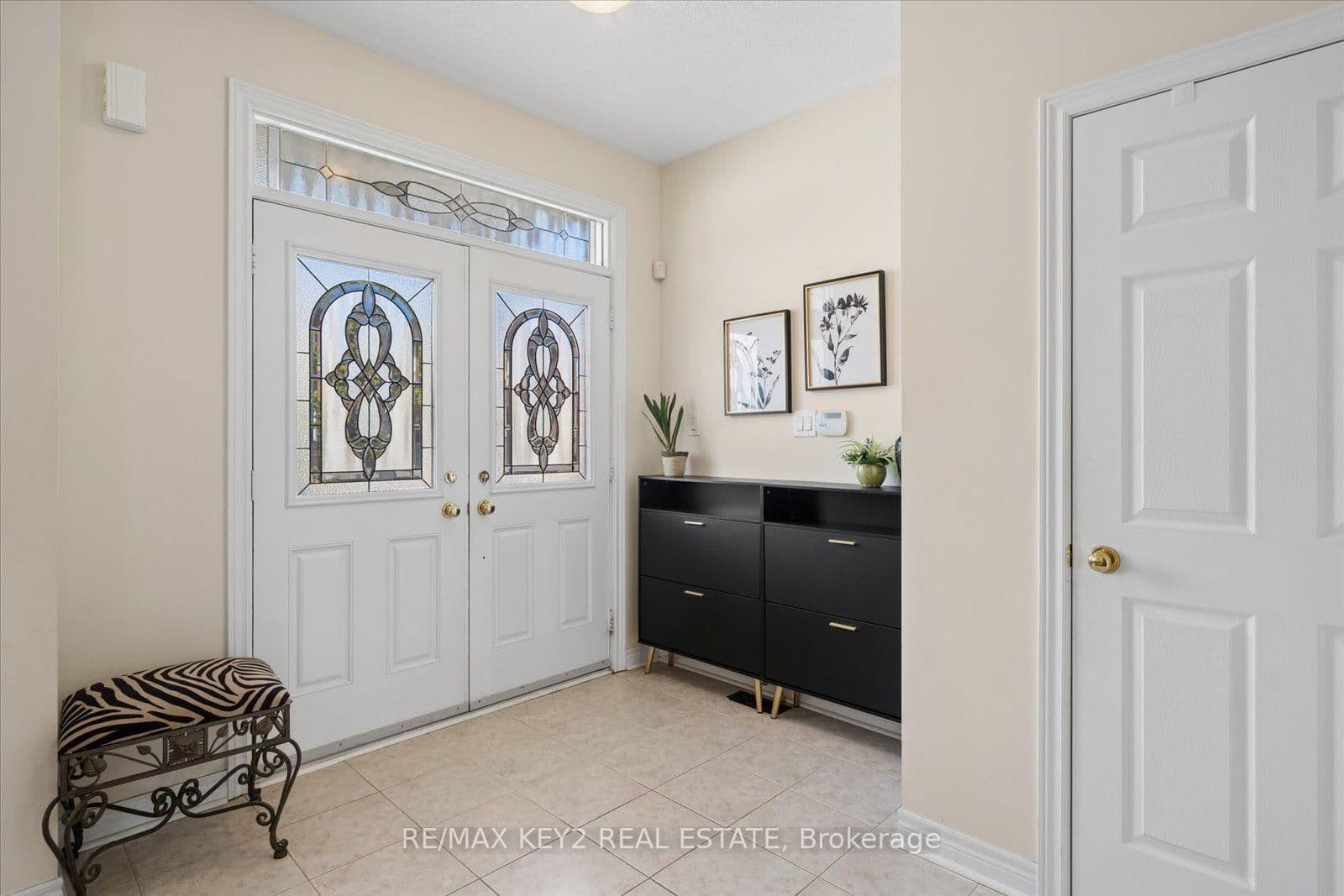 110 Walter Scott Crescent - Image 3