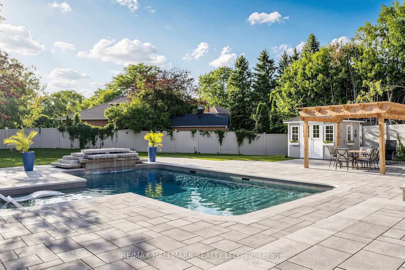 8 Beaufort Hills Road - Image 3