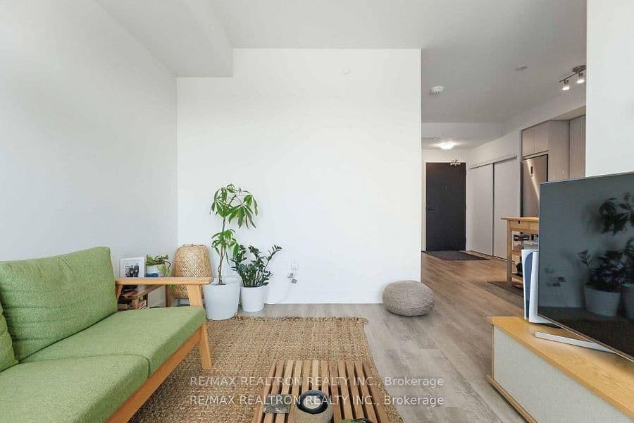 185 Deerfield Road, Unit 315 - Image 6
