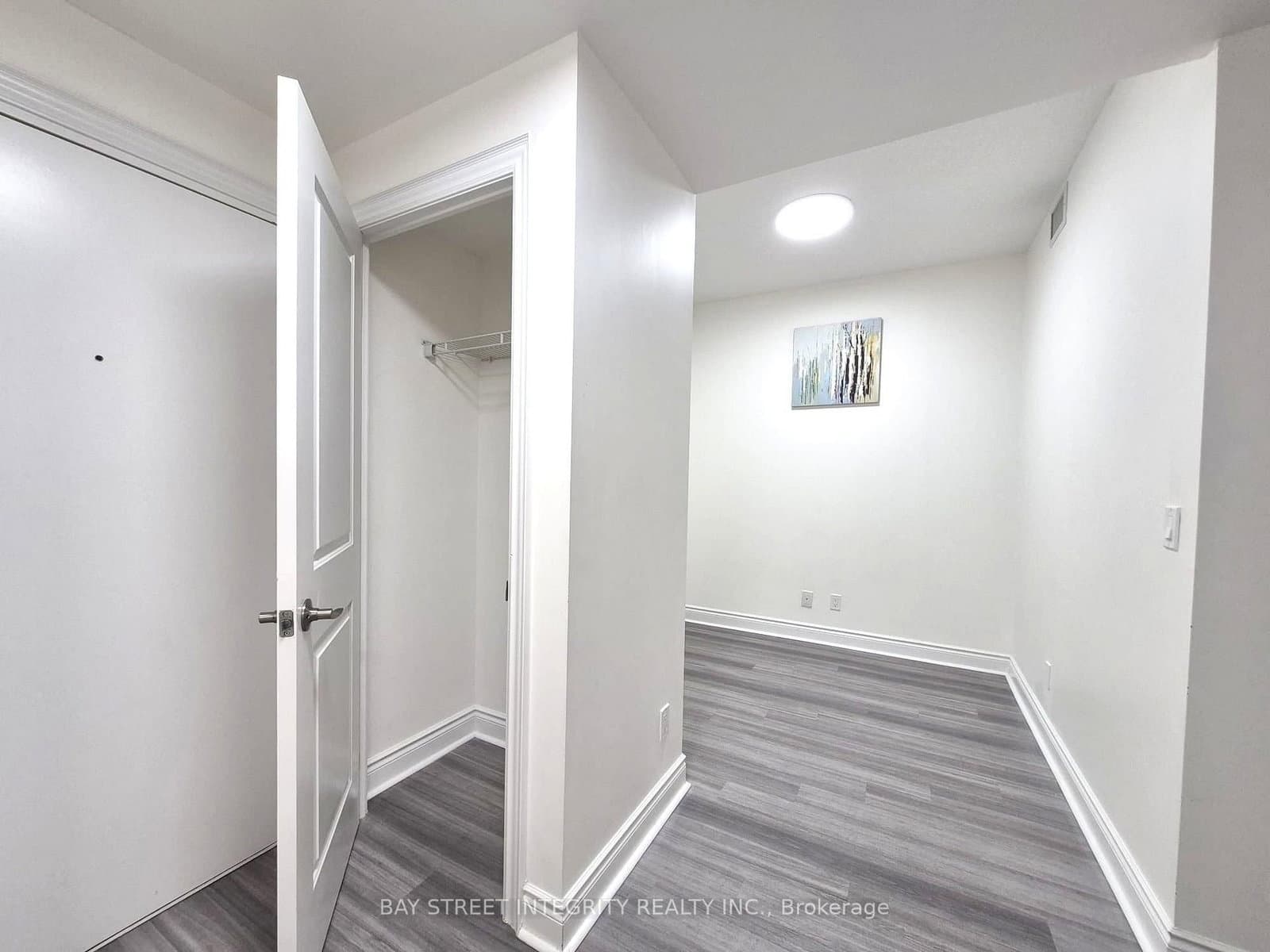 38 Cedarland Drive, Unit 701 - Image 4