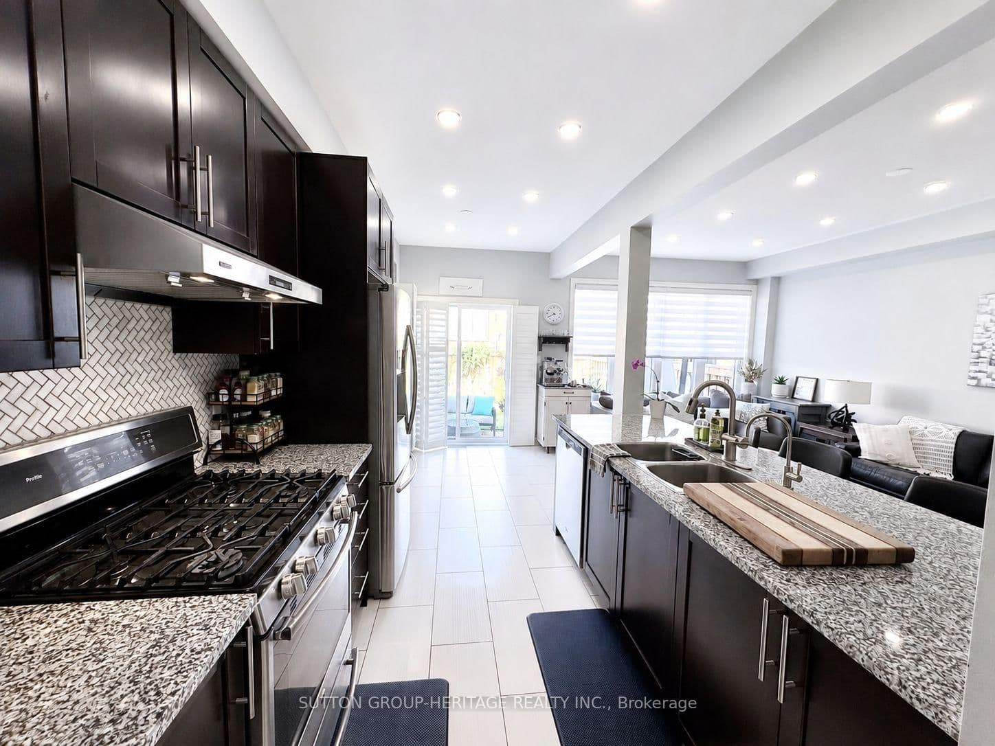 15 Clarinet Lane - Image 6