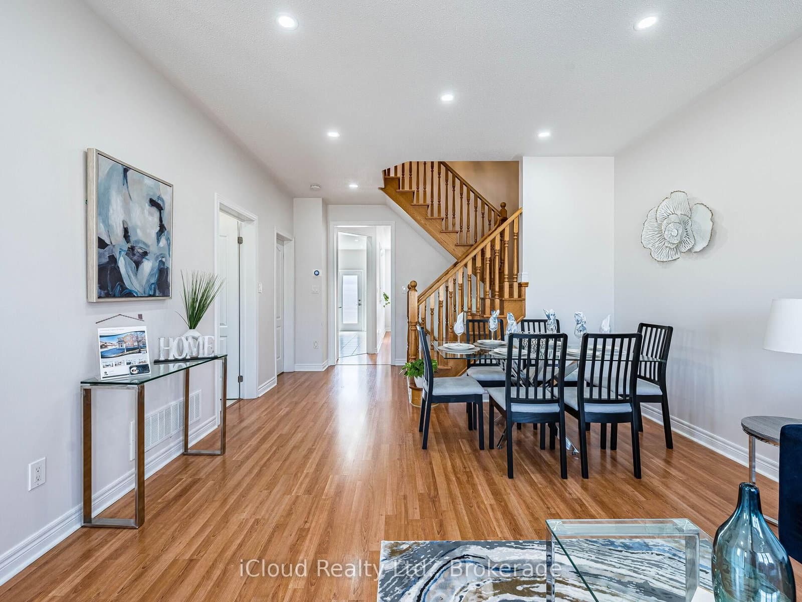 11 Davos Road - Image 4
