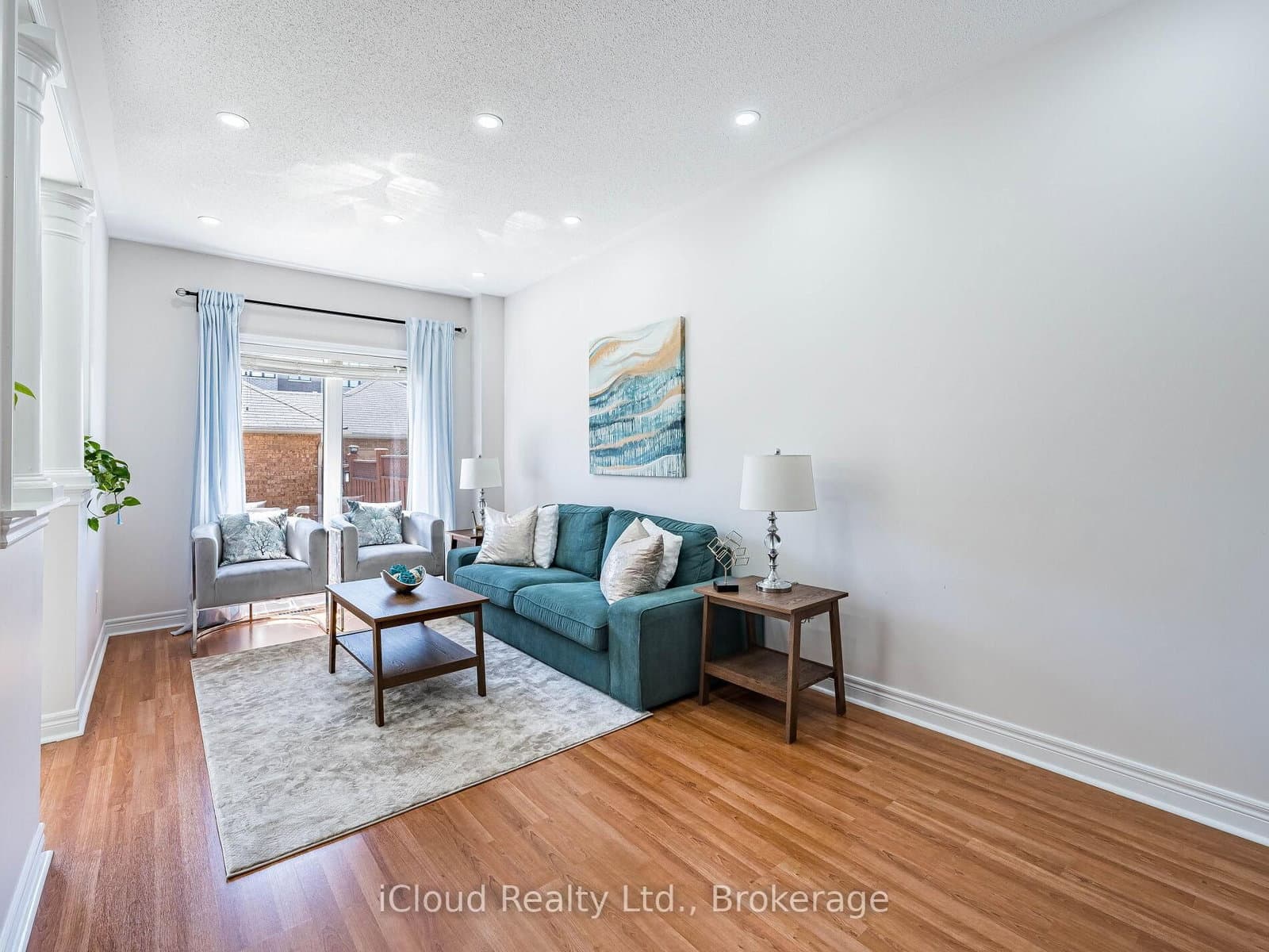 11 Davos Road - Image 6