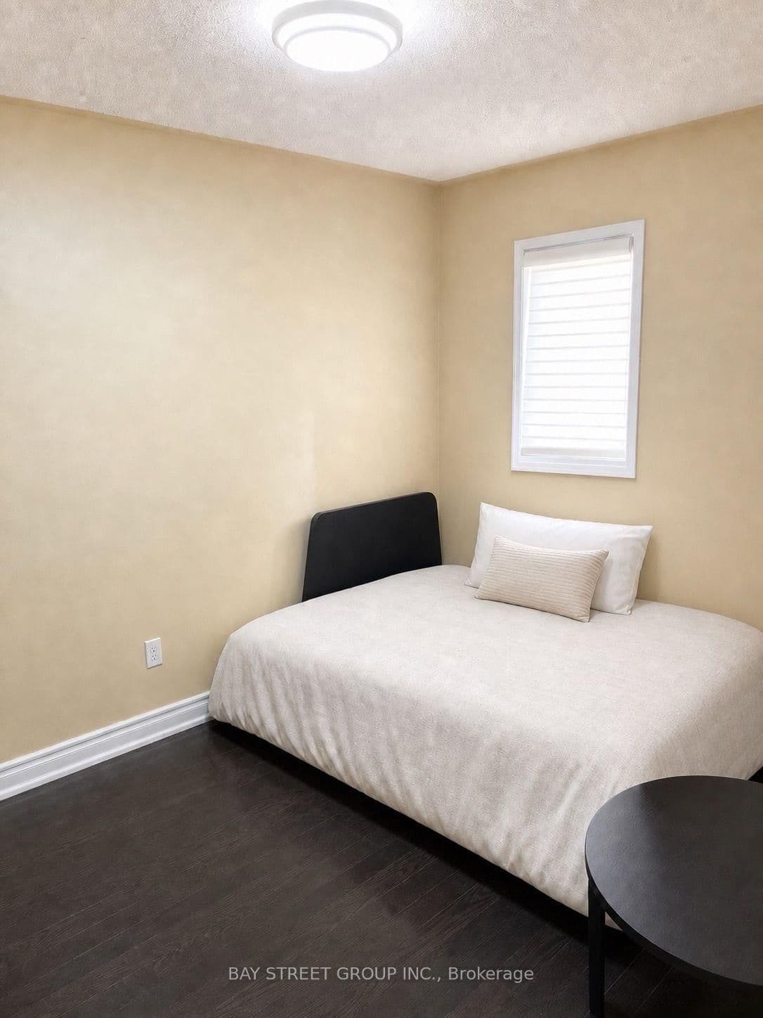19 Casabel Drive, Unit Upper - Image 6