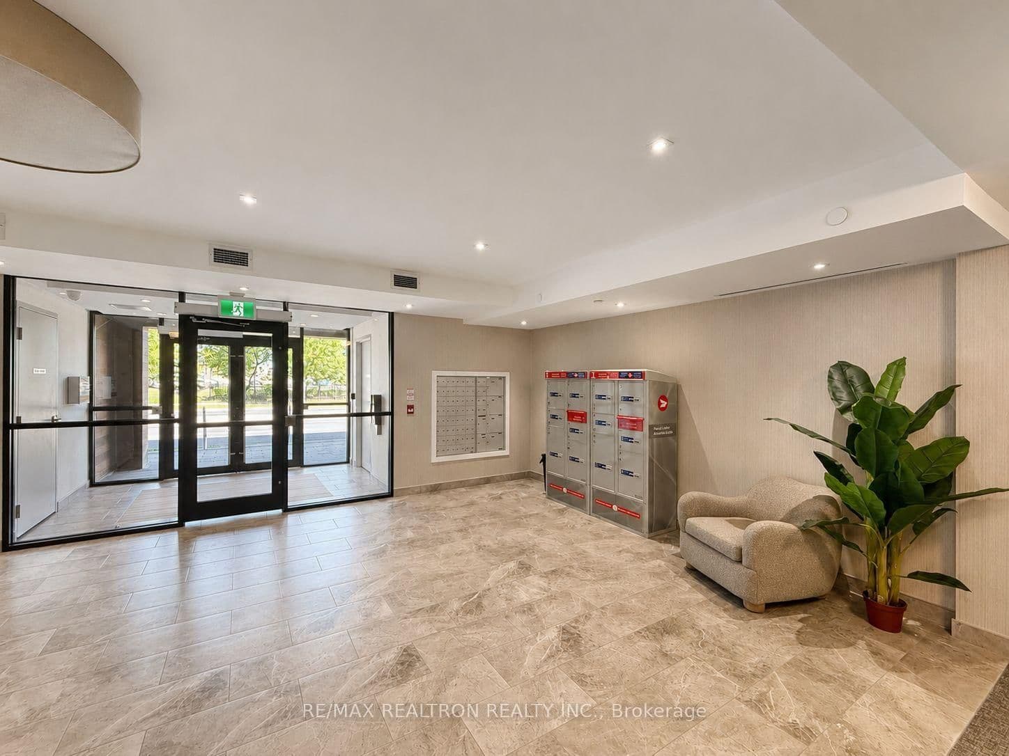 1709 Bur Oak Avenue, Unit 509 - Image 4