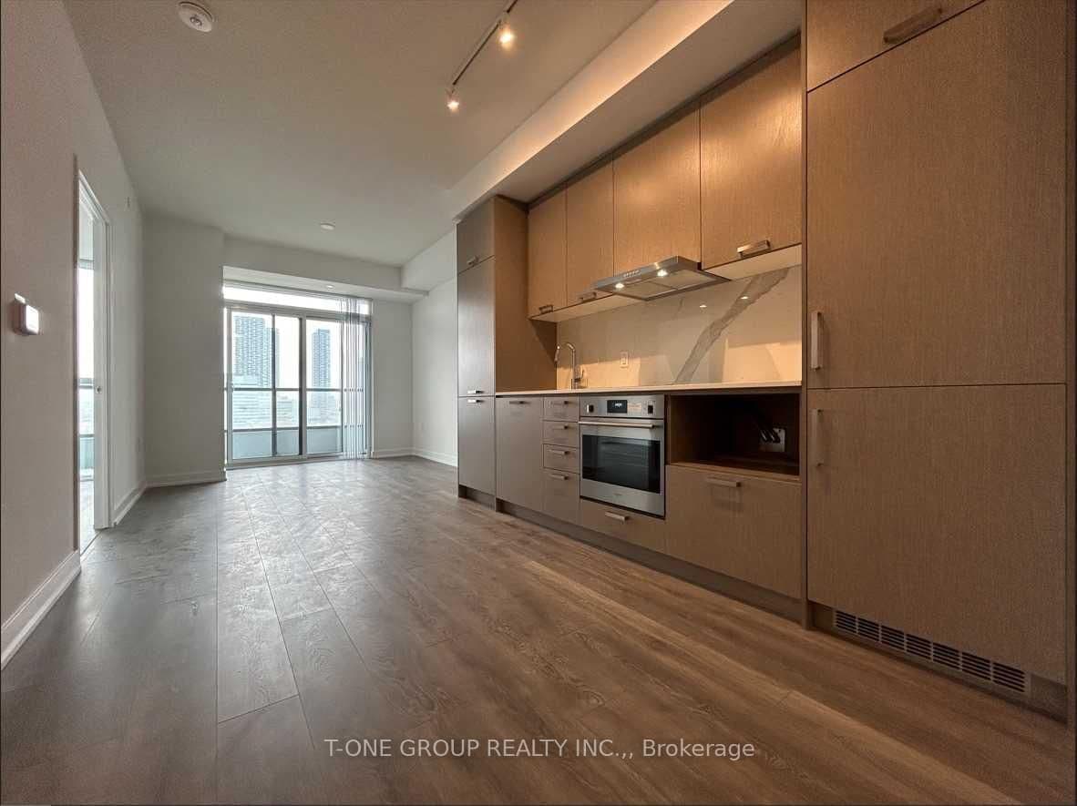 38 Honeycrisp Crescent, Unit 1512 - Image 3
