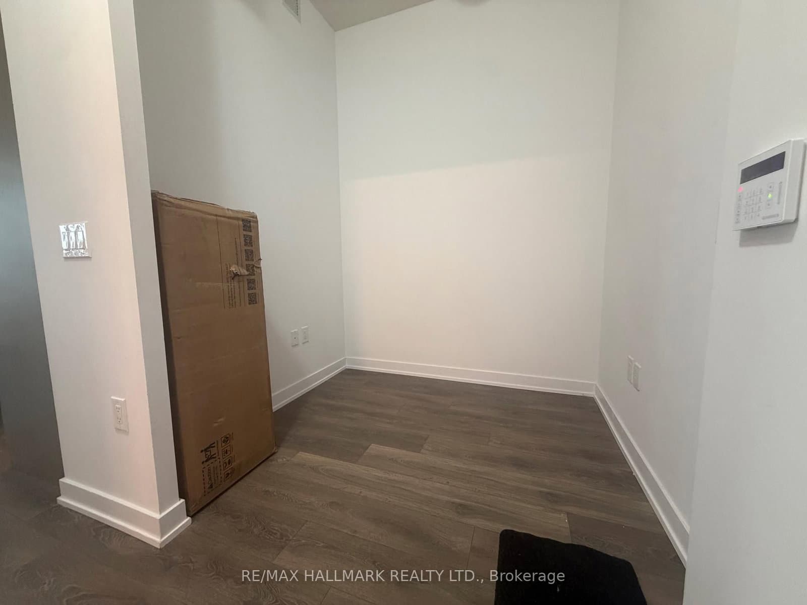 38 Honeycrisp Crescent, Unit 1215 - Image 2