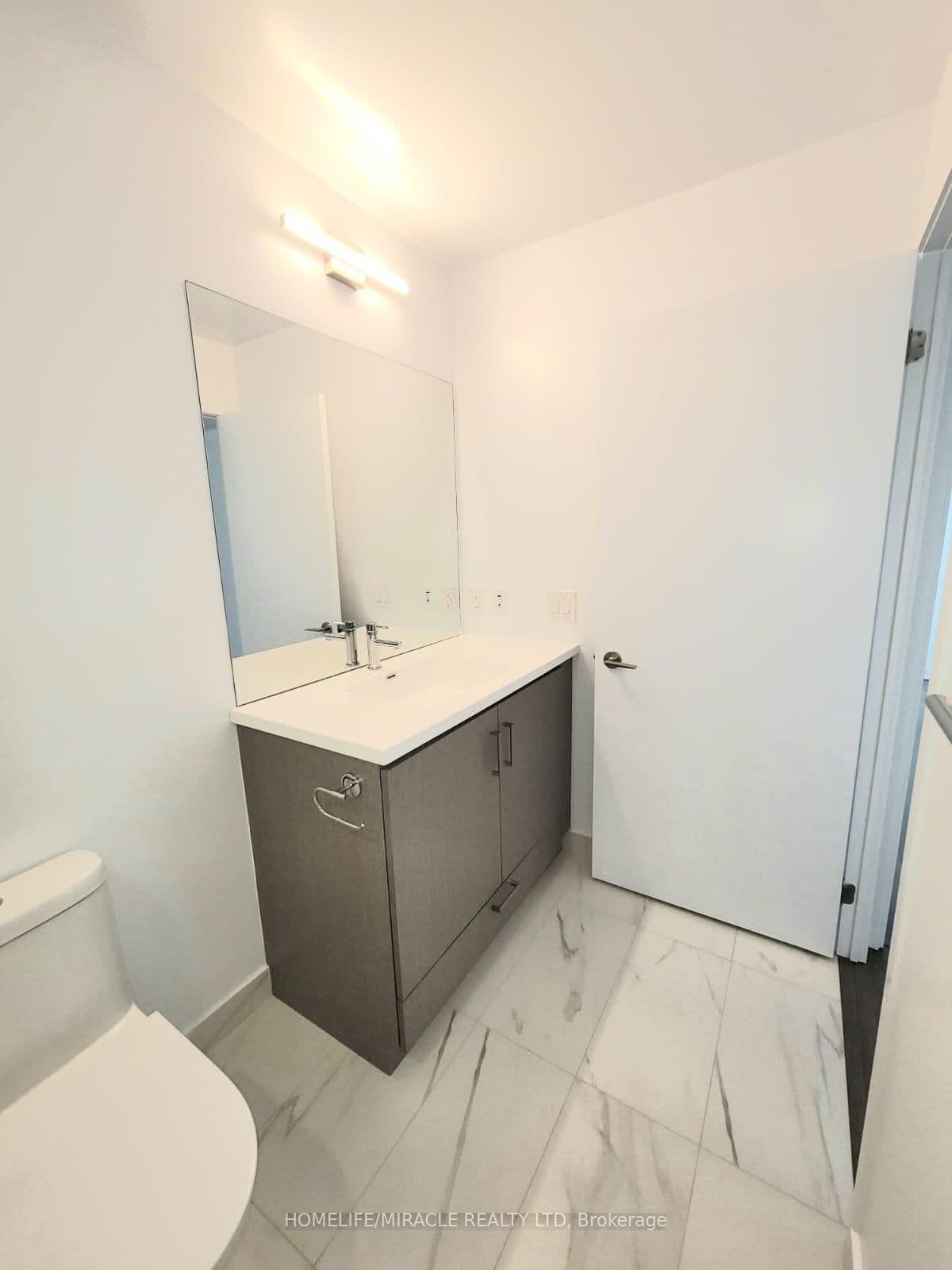 60 Honeycrisp Crescent N, Unit 808 - Image 5