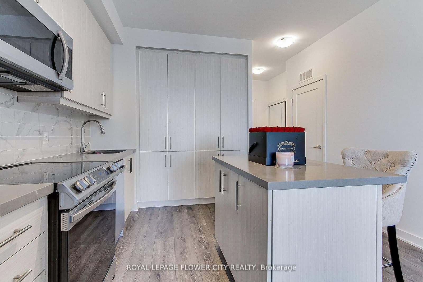 95 Oneida Crescent, Unit 2305 - Image 3