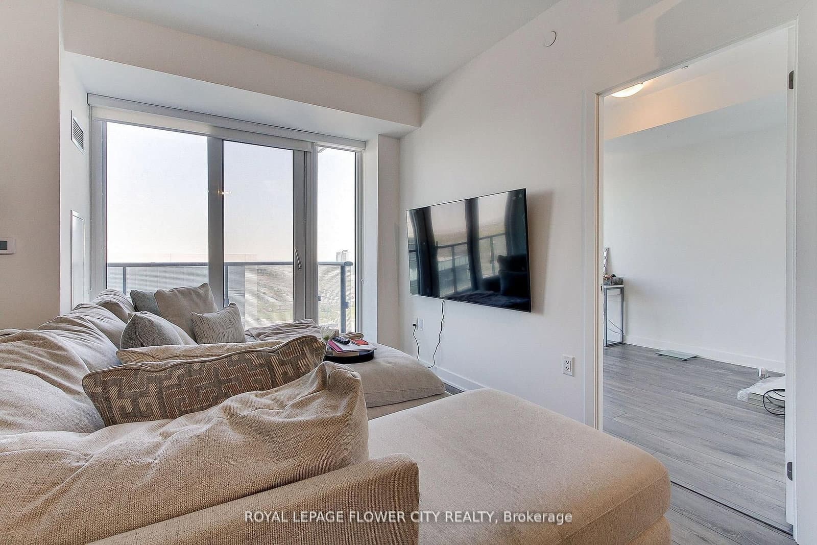 95 Oneida Crescent, Unit 2305 - Image 4