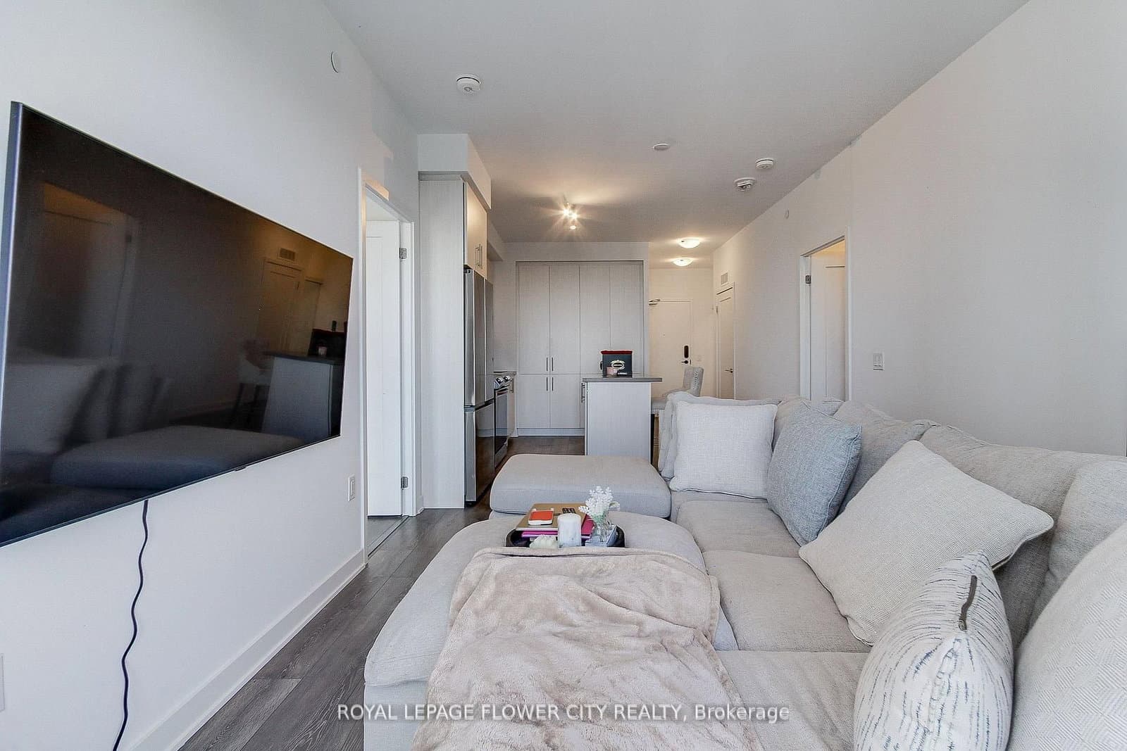 95 Oneida Crescent, Unit 2305 - Image 6