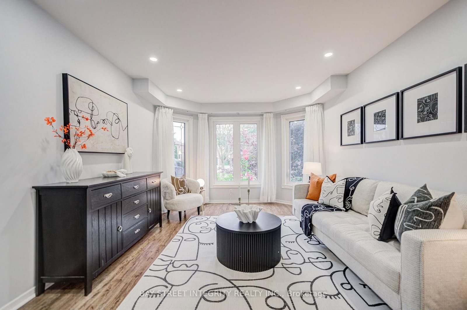753 College Manor Drive - Image 5