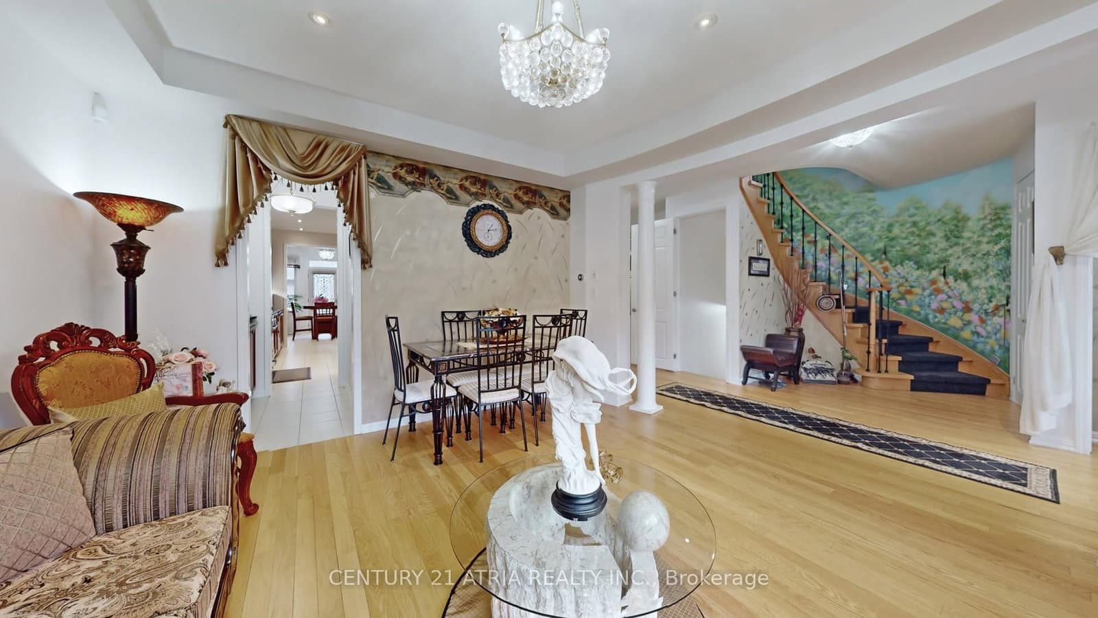 69 Diamond Jubilee Drive - Image 5