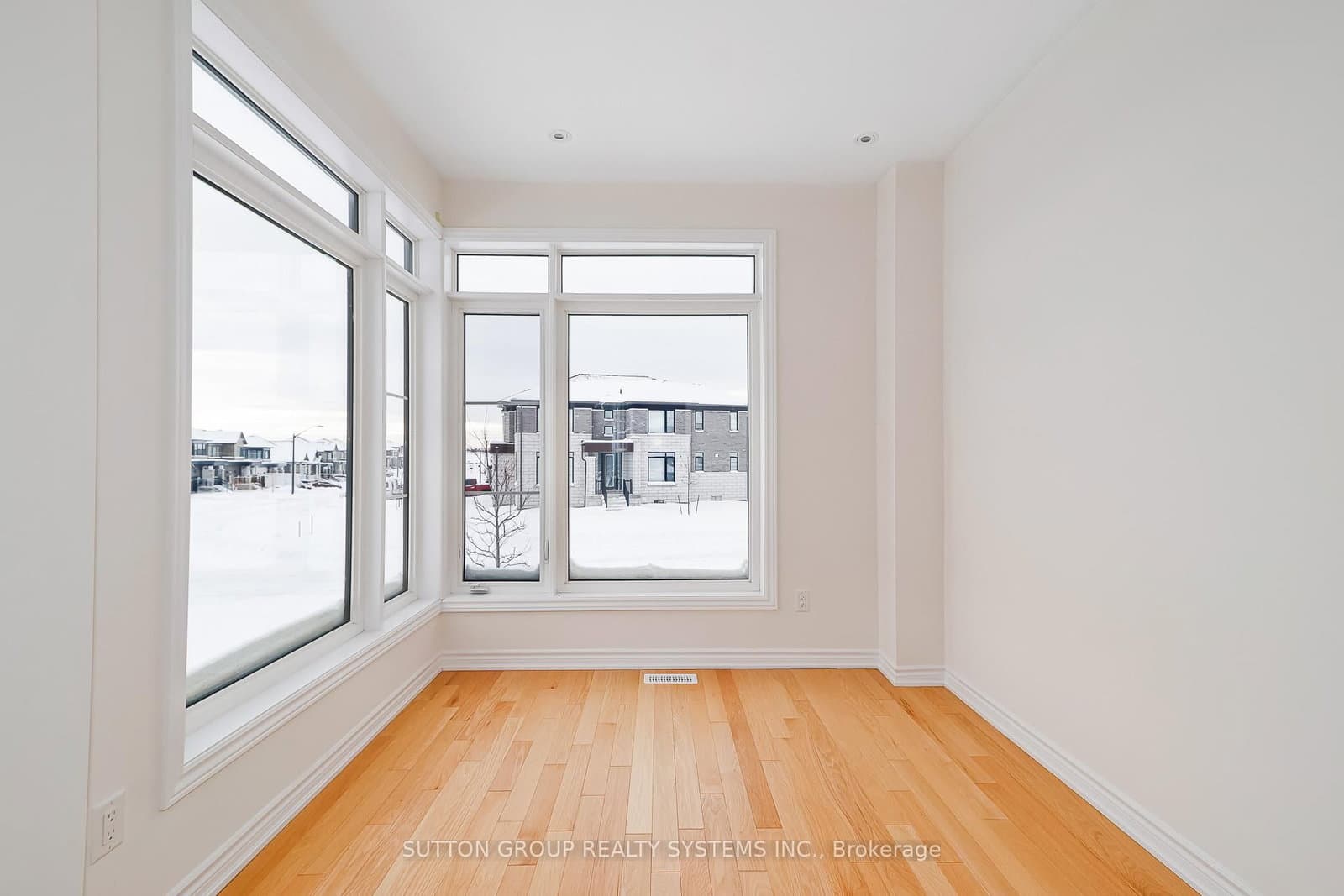 187 Rosanne Circle - Image 6