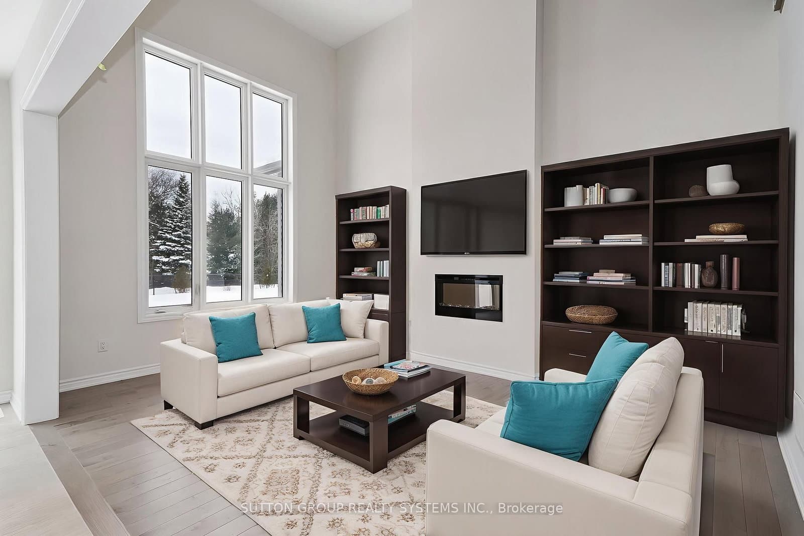 146 Roseanne Circle - Image 4