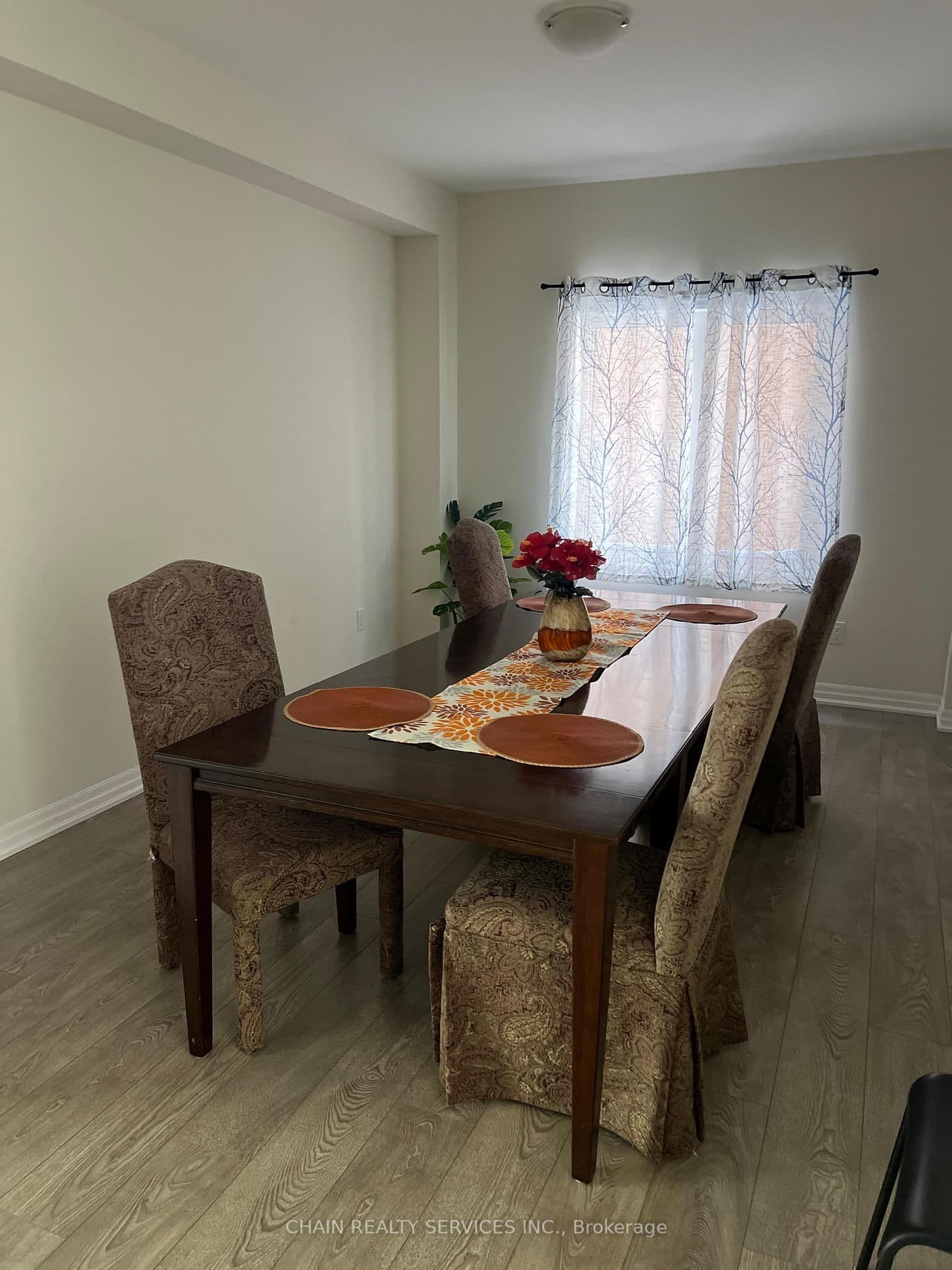 207 Stayner Street - Image 3