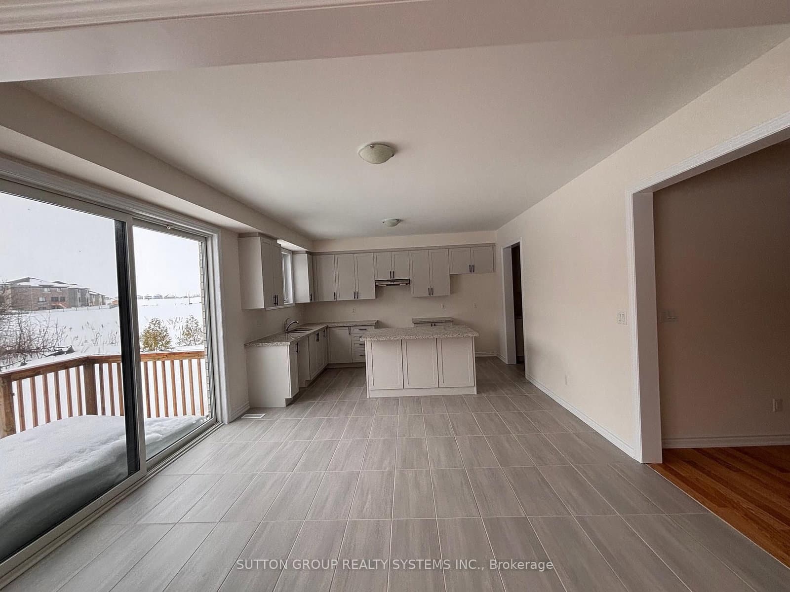 30 Rosanne Circle - Image 5