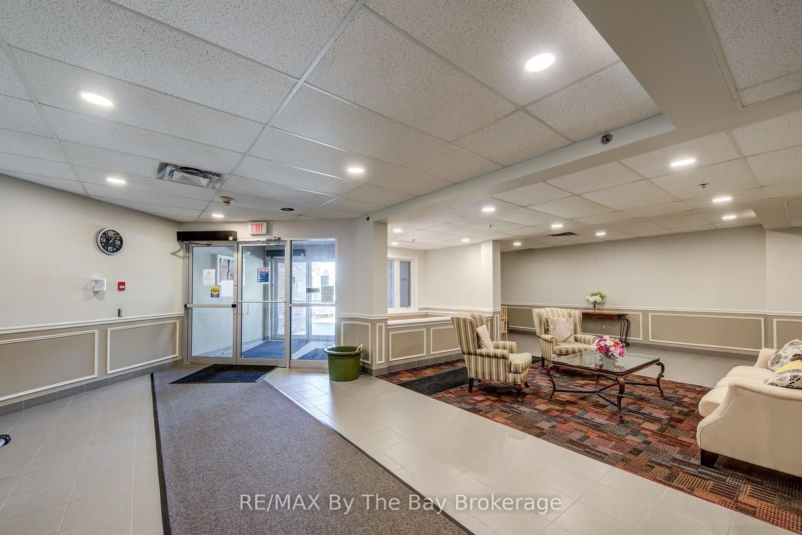 16 Westbury Road, Unit 202 - Image 3