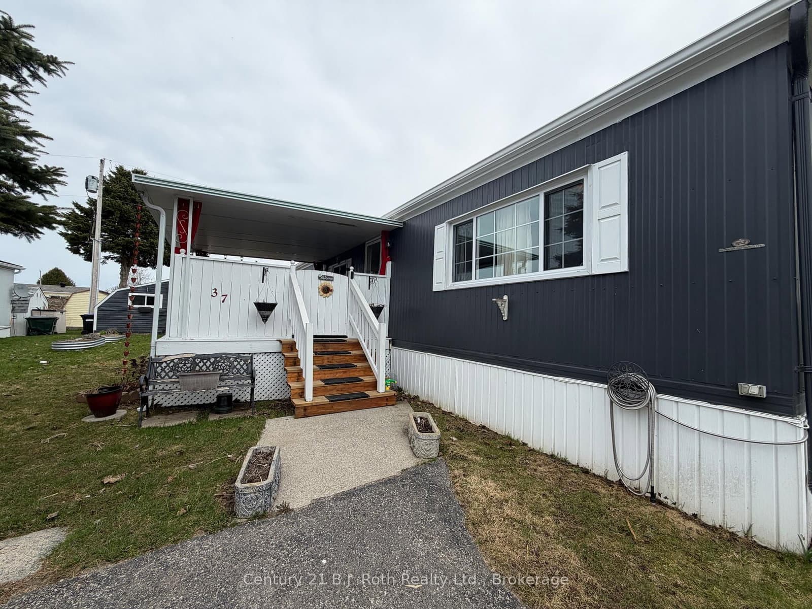 37 Berts Road - Image 2