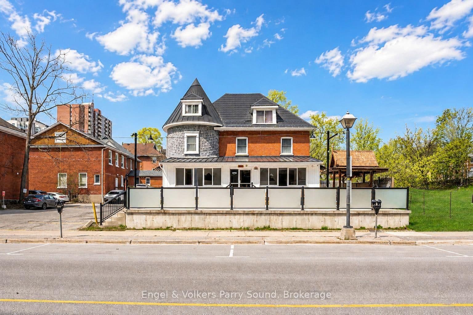 168 Dunlop Street E - Image 2