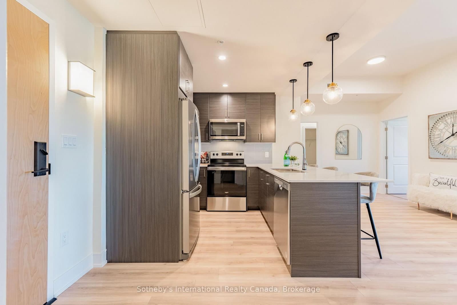 121 Mary Street, Unit 417 - Image 2