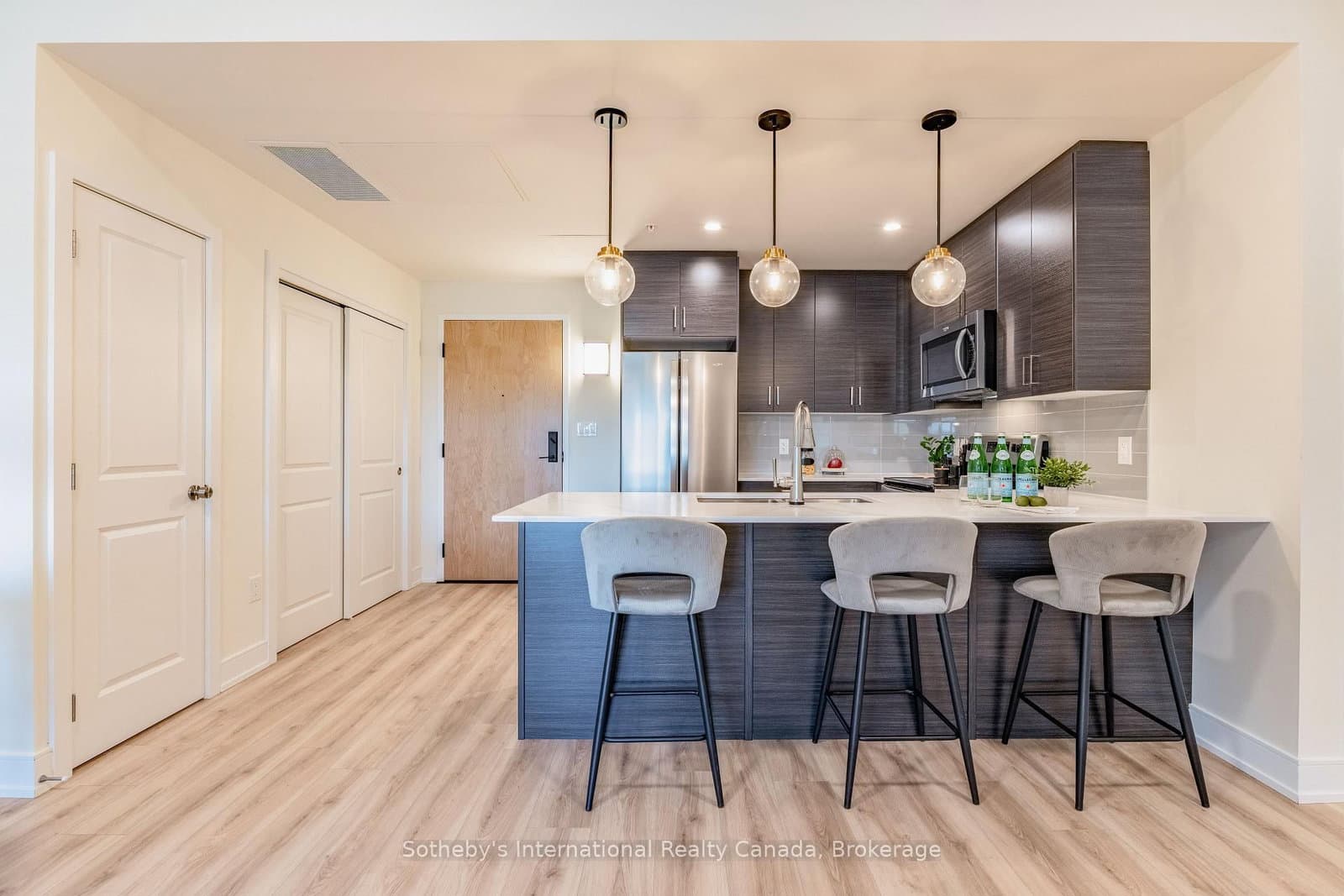 121 Mary Street, Unit 417 - Image 4