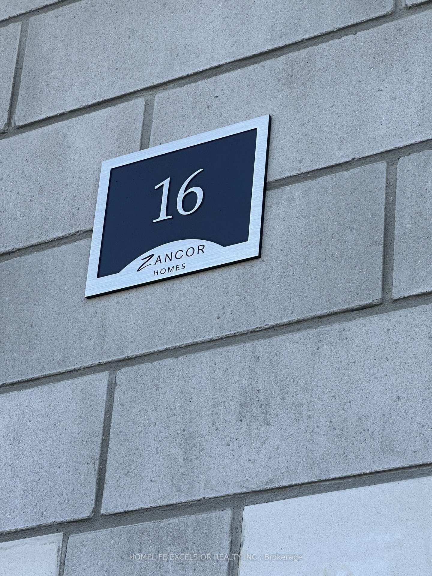 16 Rosanne Circ - Image 4