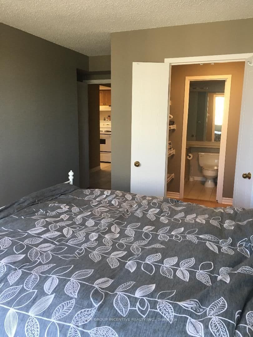 75 Ellen Street, Unit 905 - Image 4