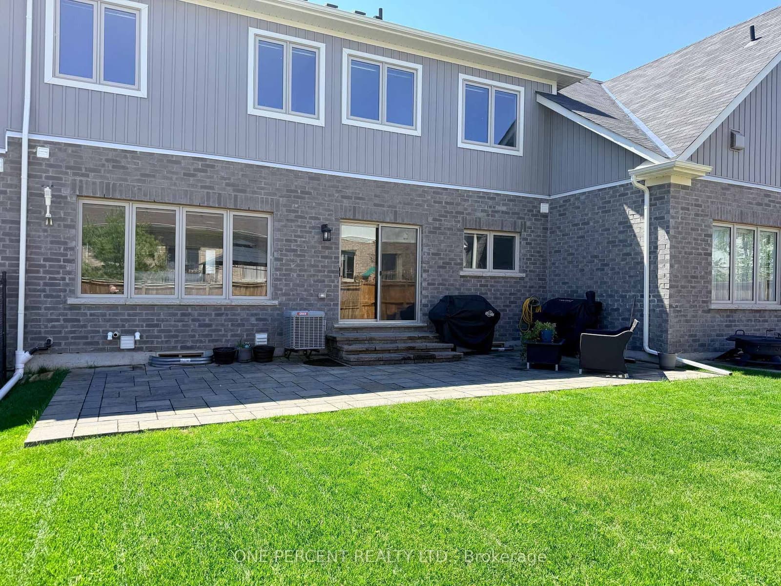 52 Bianca Crescent - Image 3